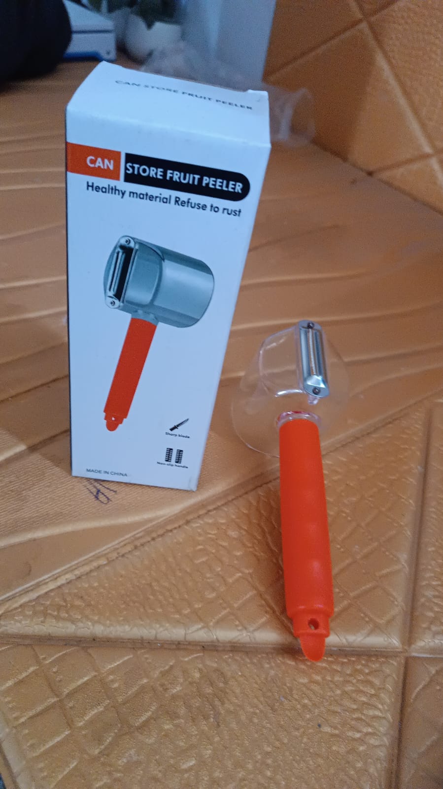 होम किचन कुकिंग टूल्स पीलर कंटेनर के साथ स्टेनलेस स्टील गाजर ककड़ी सेब सुपर फल सब्जी पीलर