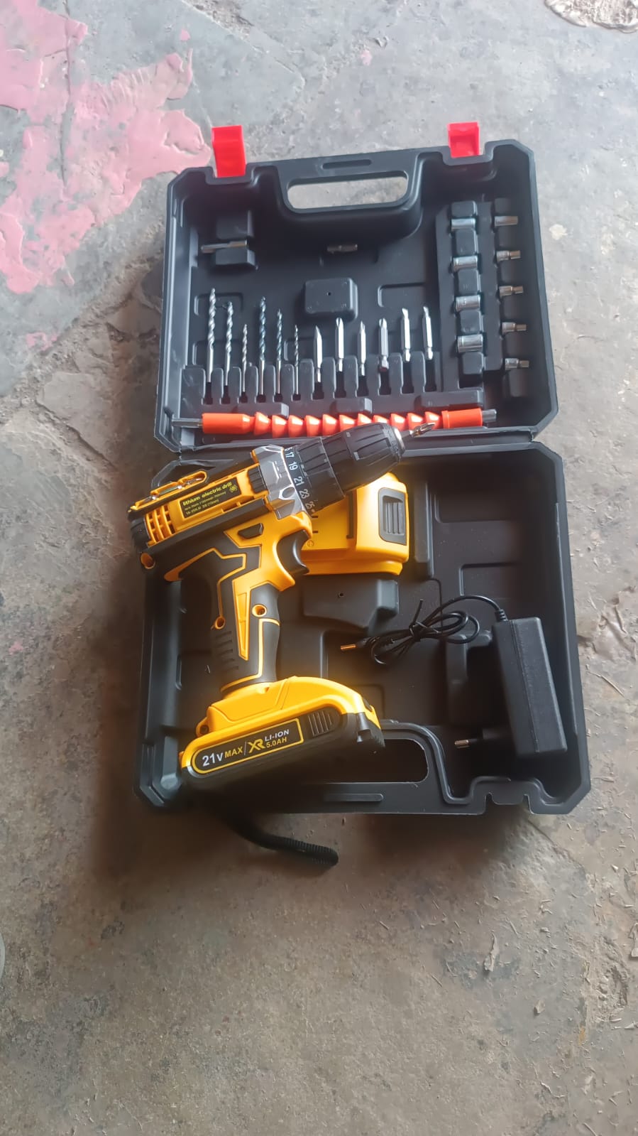 21 V lithium Double battery cordless drill set (29 Pcs Set)