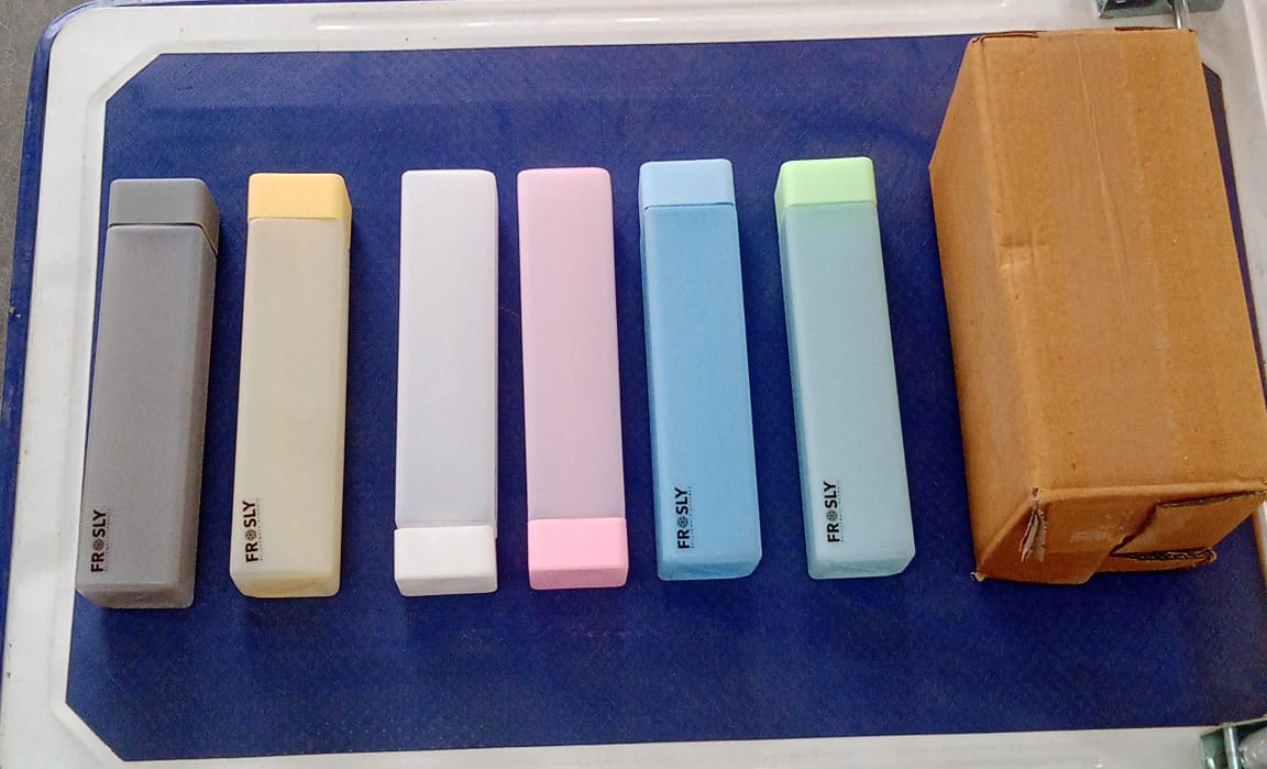 बड़ी क्षमता वाली प्लास्टिक की पानी की बोतल | 6 का सेट | ऑफिस की बोतल | जिम की बोतल | घर | रसोई | लीकप्रूफ और BPA मुक्त पेय की बोतल | स्क्वायर वाटर ड्रिंक जूस बोतल चौड़े मुंह वाली BPA मुक्त लीक-फ्री हल्की (6 पीस सेट)