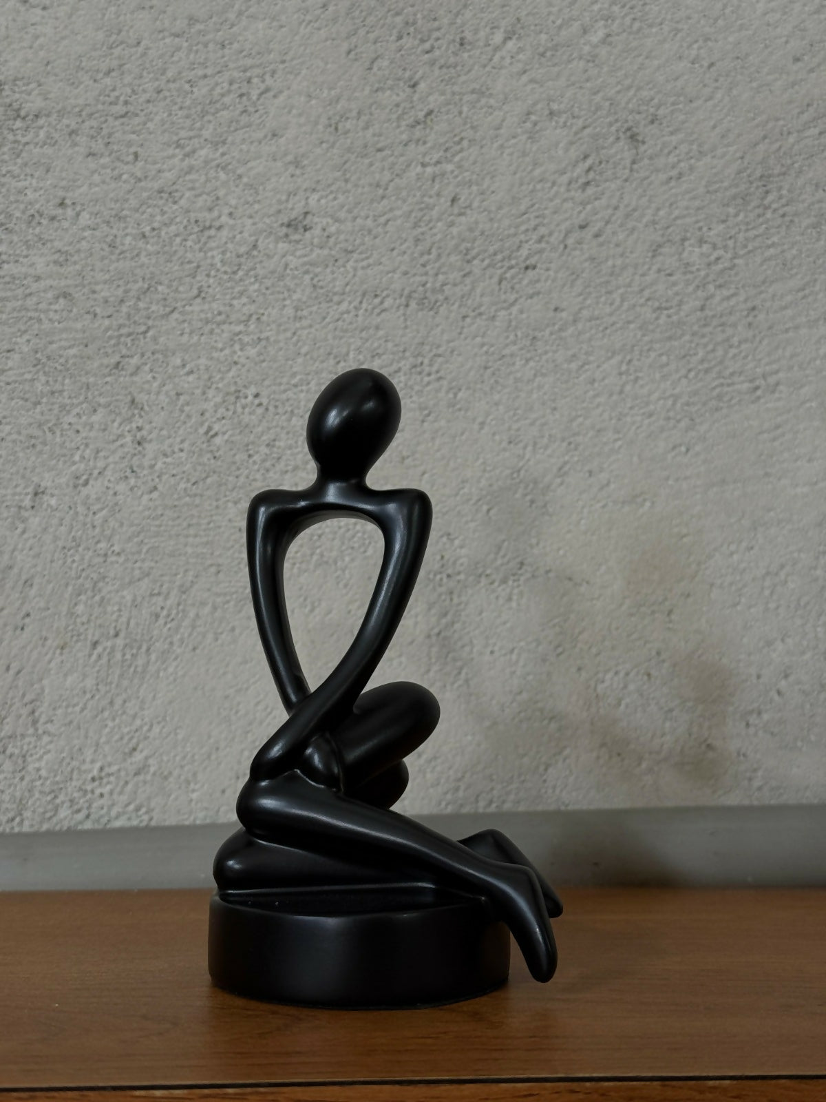 Abstract Sitting Man poly-resin Sculpture Modern Black Showpiece for Home Decor