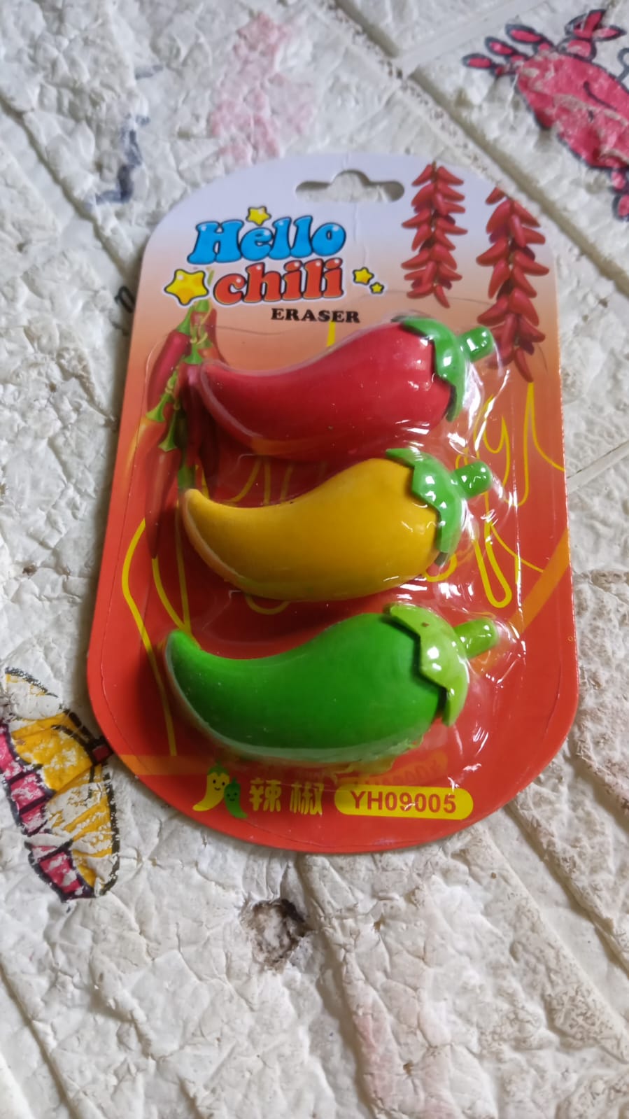 3D फैंसी और स्टाइलिश रंगीन मिर्च आकार इरेज़र, बच्चों के लिए मिनी इरेज़र क्रिएटिव प्यारा नवीनता इरेज़र रिटर्न गिफ्ट, जन्मदिन की पार्टी, स्कूल पुरस्कार के लिए इरेज़र सेट, (3 पीस सेट)