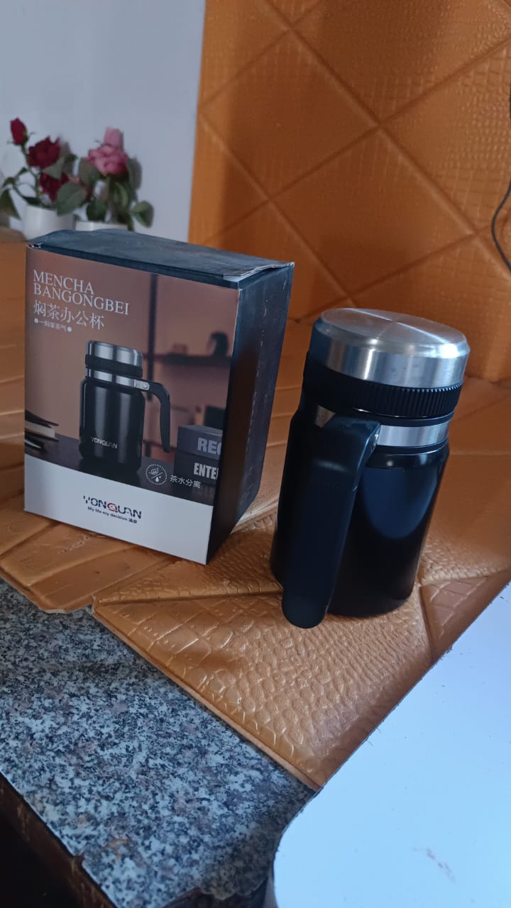 Stainless Steel Vacuum Cofee Cup With Non Slip Scalding (600Ml Approx)