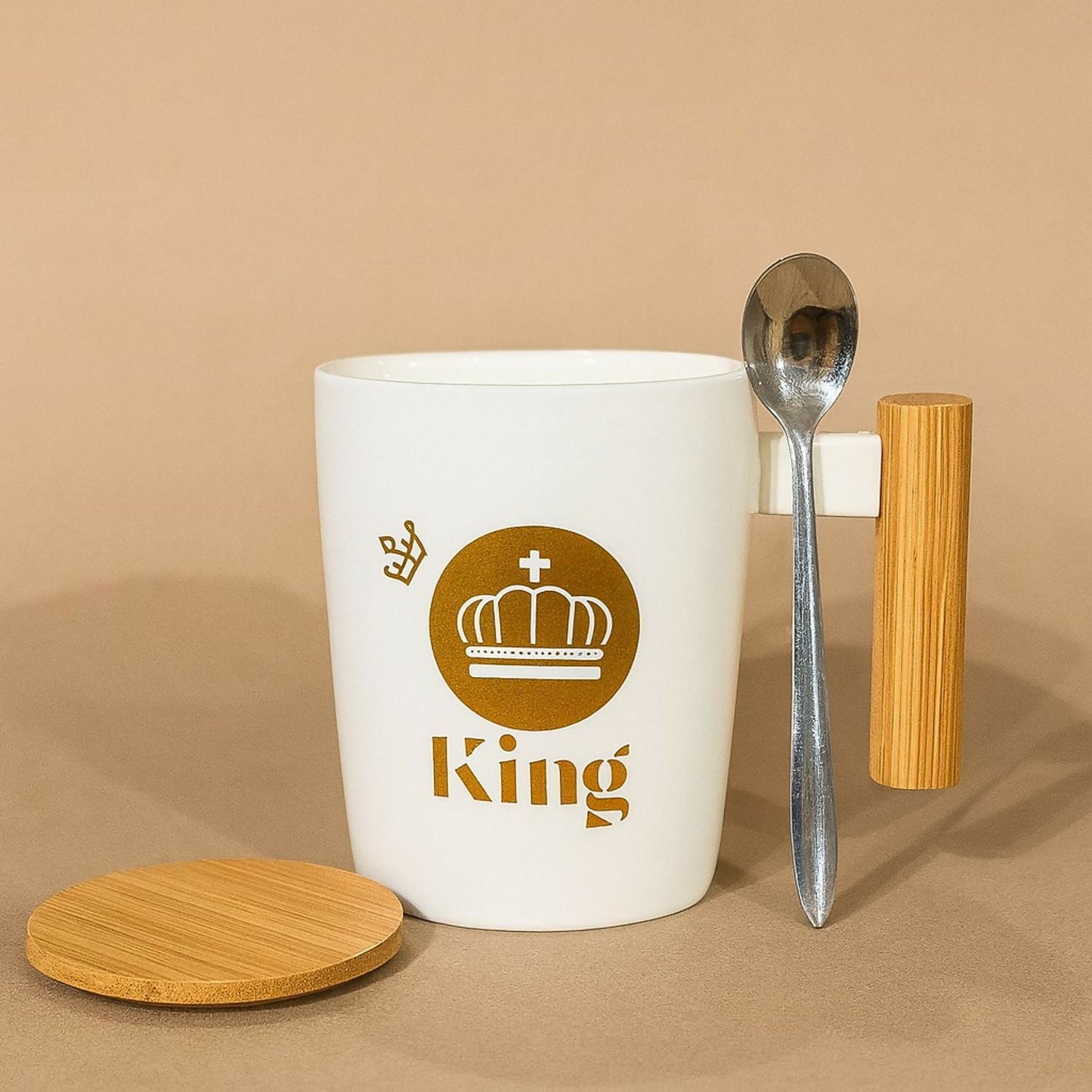Premium King & Queen Ceramic Mug Set with Wooden Lid & Handle | Luxury Crown Design Coffee & Tea Mugs | Elegant Gift Set for Couples, Husband Wife, Anniversary, Birthday, Valentine, Home & Office Use