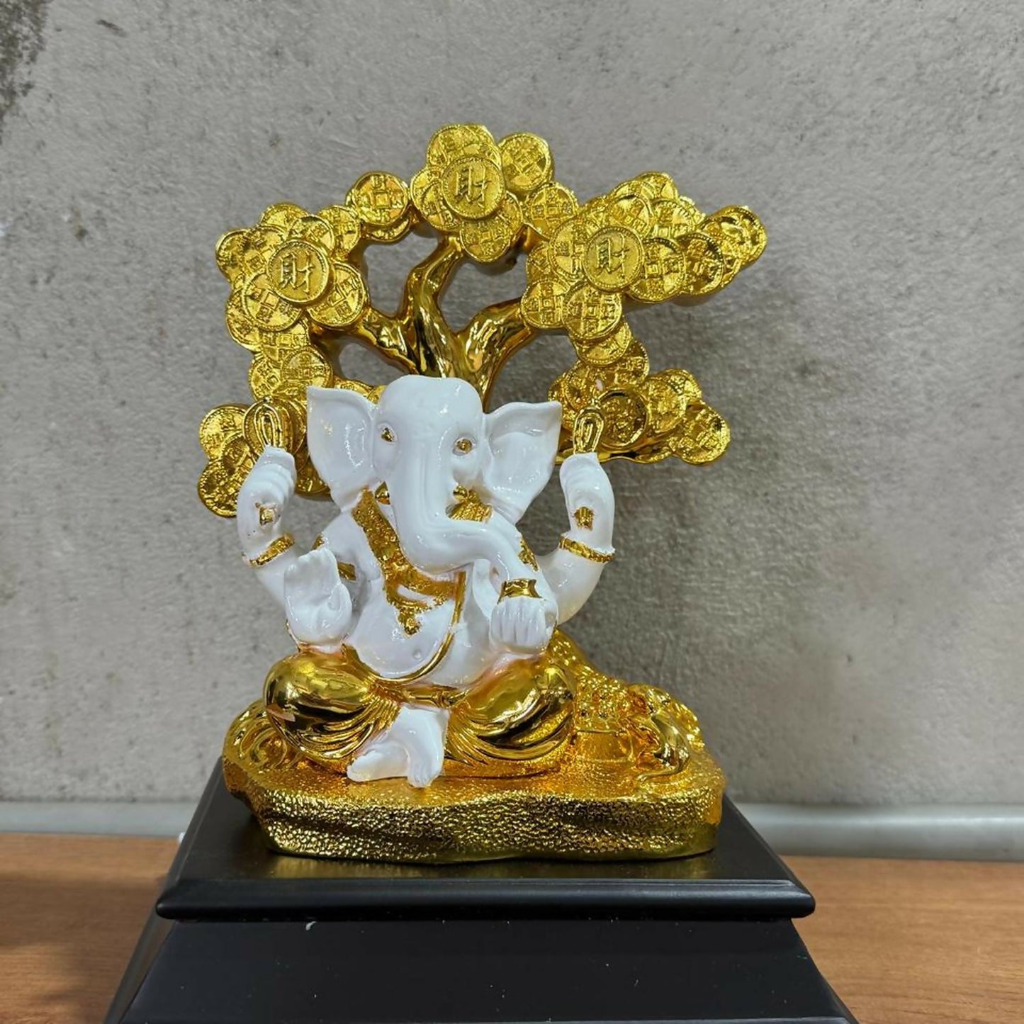 Divine Lord Ganesha Idol with Money Tree | White & Golden Ganpati Murti for Home Temple, Office Desk, Car Dashboard & Gift | Vastu Positive Energy Decorative Showpiece for Puja, Diwali, Housewarming & Festive Gifting