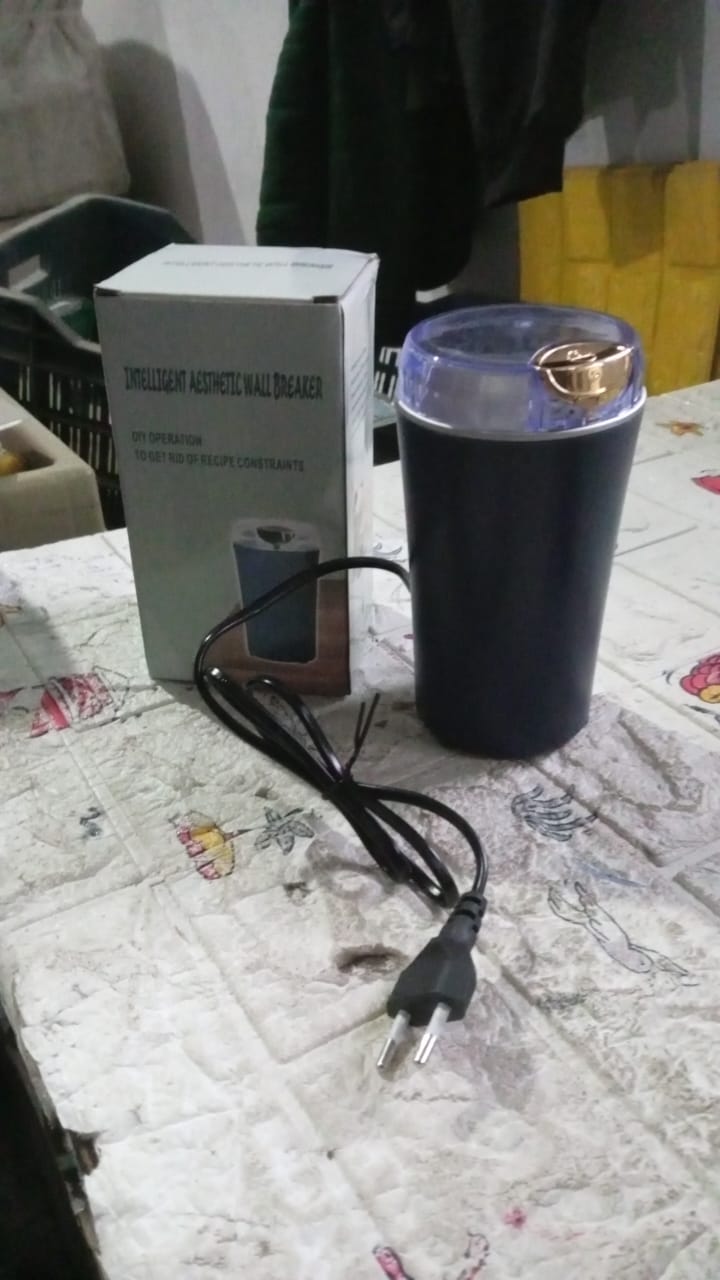 मिनी मिक्सर, छोटा ब्लेंडर, पावर फुल मिनी ग्राइंडर, इलेक्ट्रिक कॉफी बीन ग्राइंडर ग्राइंडर मशीन पोर्टेबल ग्राइंडर घर और ऑफिस के लिए। (4 ब्लेड ग्राइंडर)