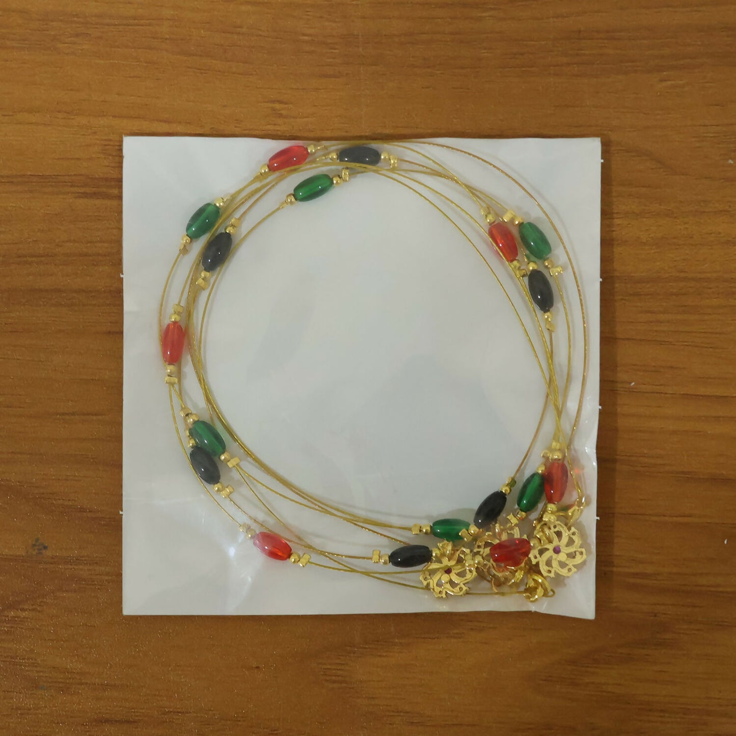 Floral Pendant Necklace with Multicolor Beads and Gemstone Design (3Pc/Set)