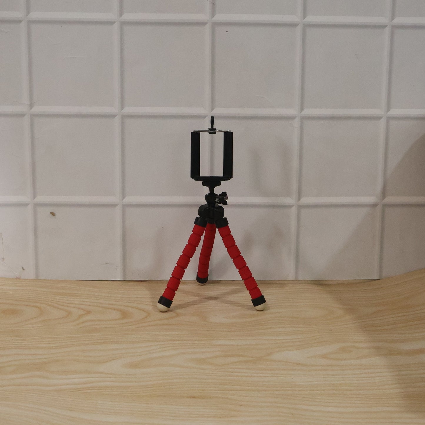Mini Flexible Tripod Stand for Mobile Phone with Clip Holder Octopus Legs (1 Pc)