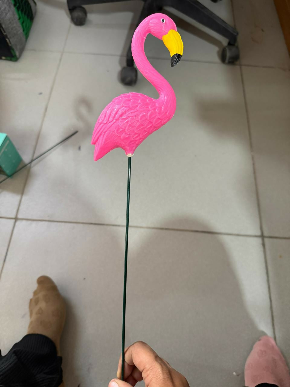 Pink Flamingo Garden Stake for Outdoor Décor – Waterproof Metal Flamingo Yard Ornament with Tall Stick (1 PC)