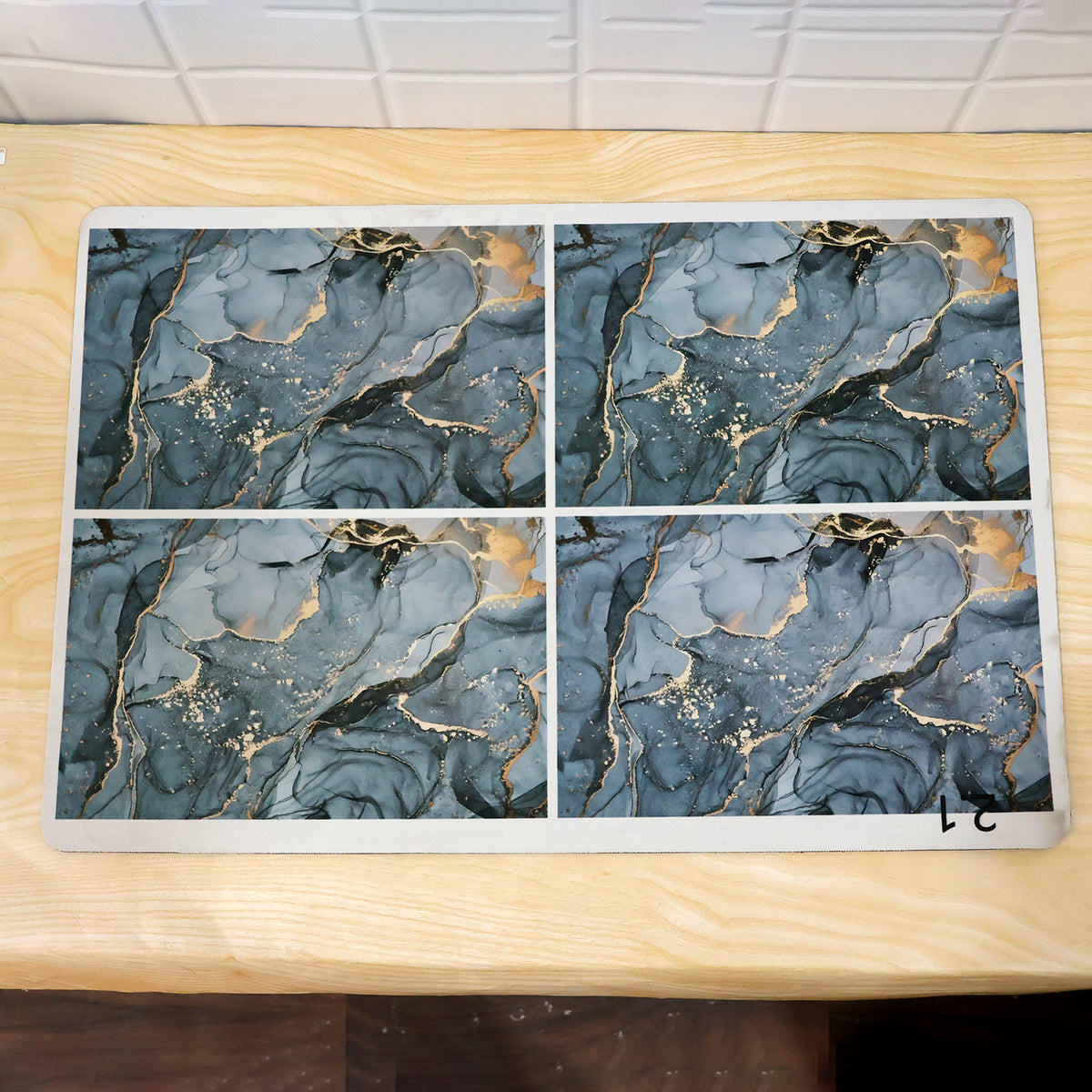 Absorbent Bathroom Mat, Blue Marble Print Quick Dry Mat (1 Pc, 59.5x39.5 Cm)