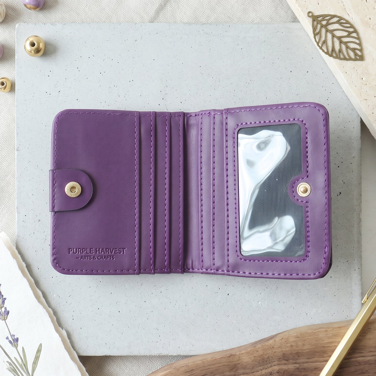 Compact PU Leather Bifold Wallet with Coin Zip Card Slots and ID Window (1 Pc)