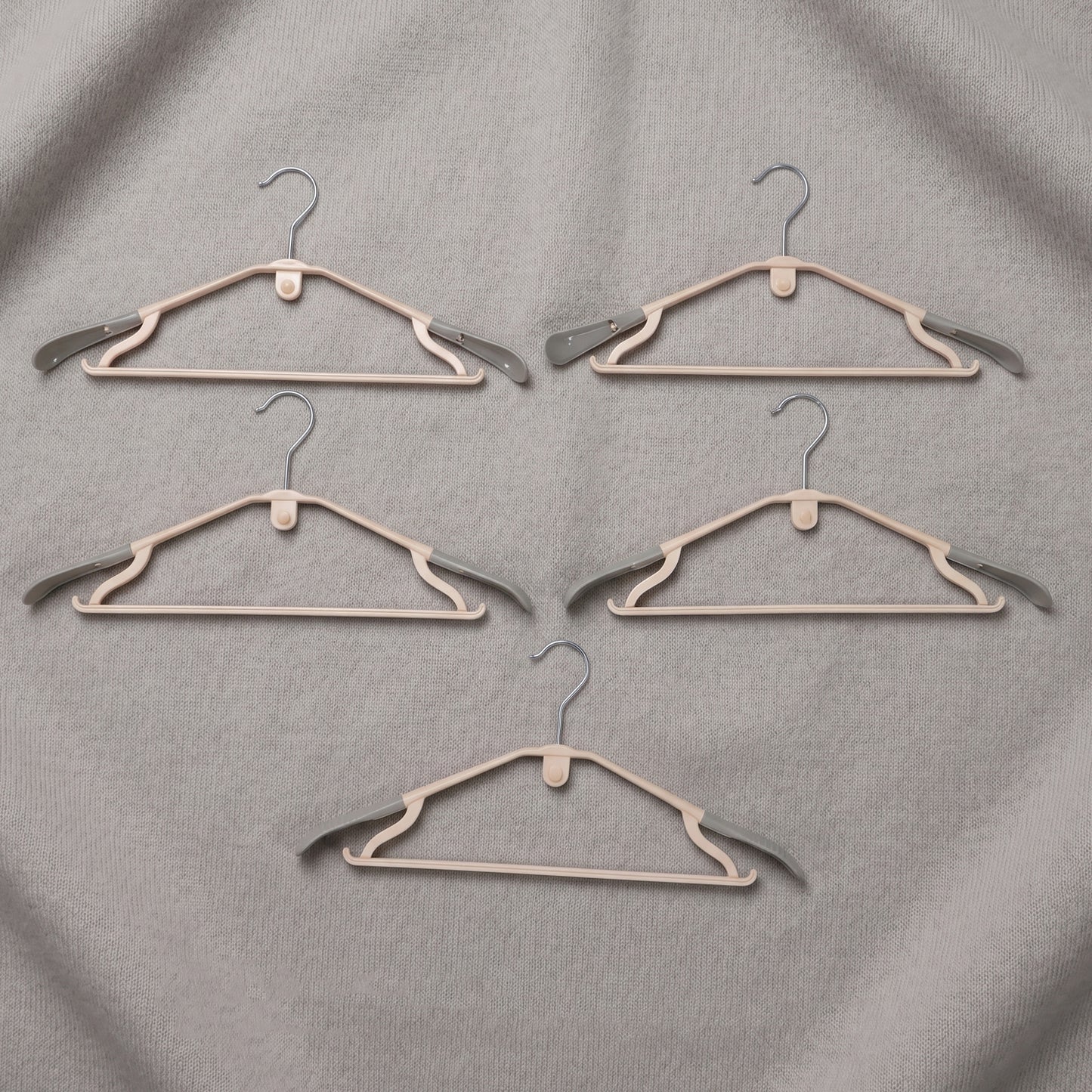 sturdy clothing hanger pack