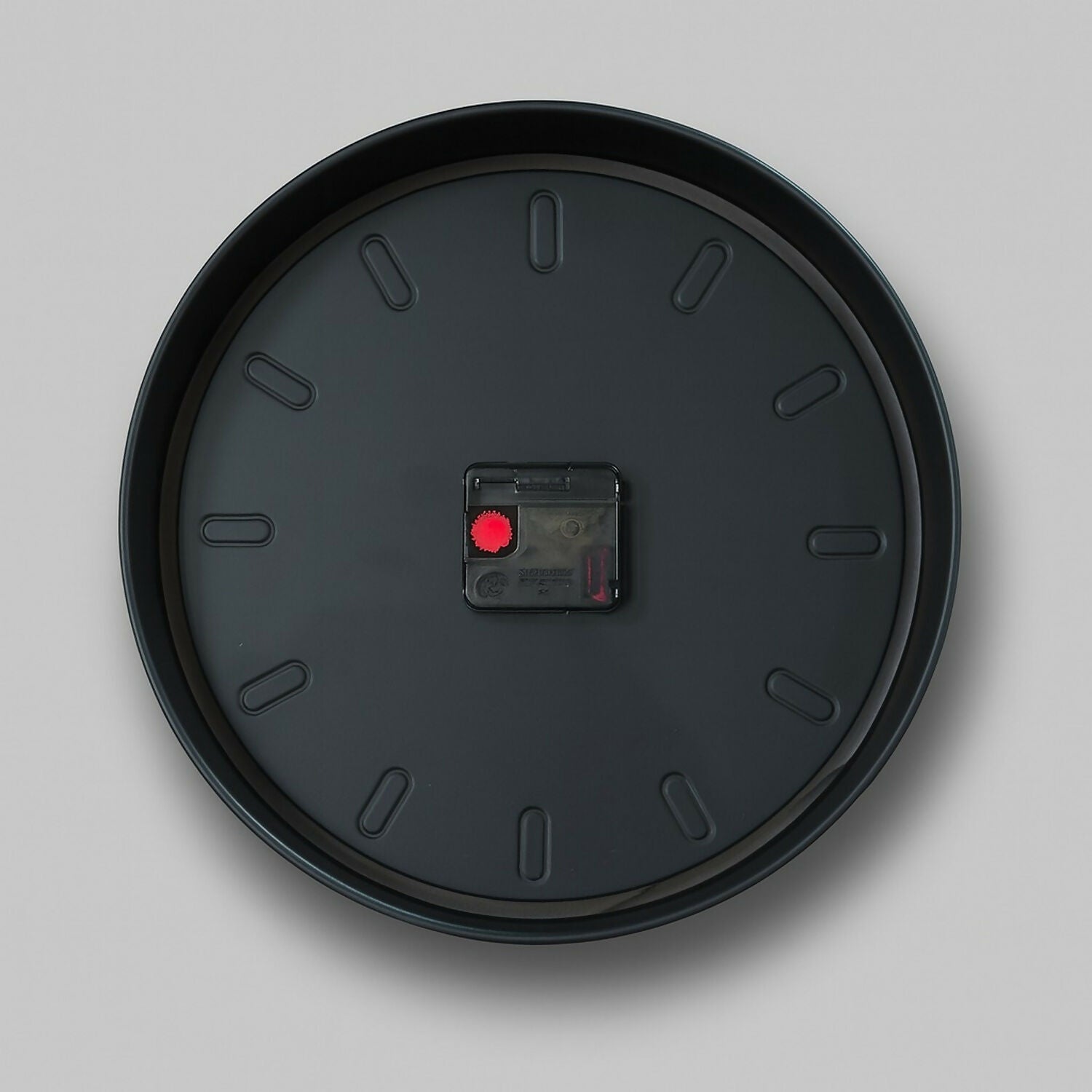 Minimalist Black Wall Clock with Silent Sweep Movement – Modern Round Decorative Wall Clock with Golden Hands, Battery Operated, Stylish Home & Office Wall Décor (12 Inch)