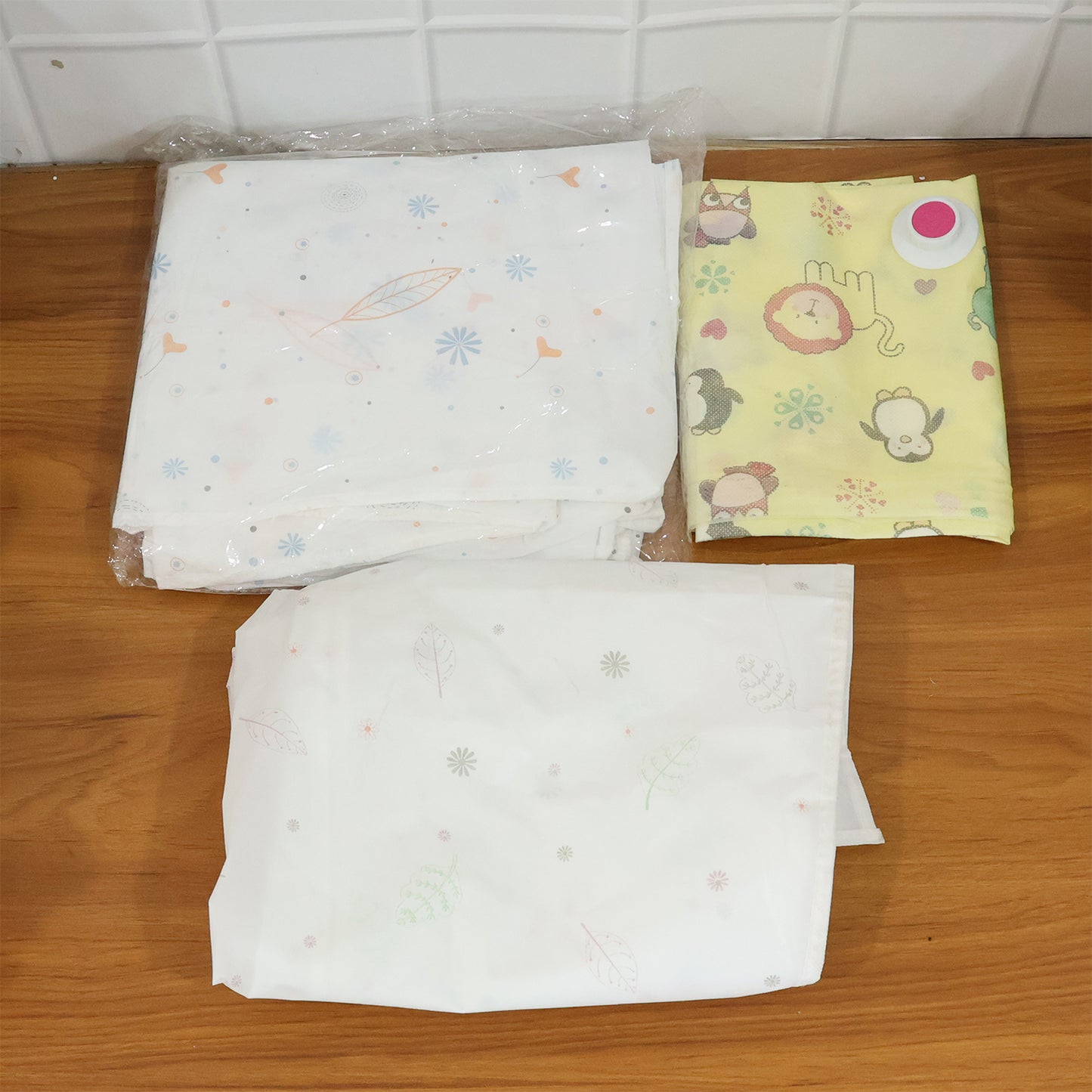 Breathable Hanging Garment Storage Cover (1 Pc / Mix Design)