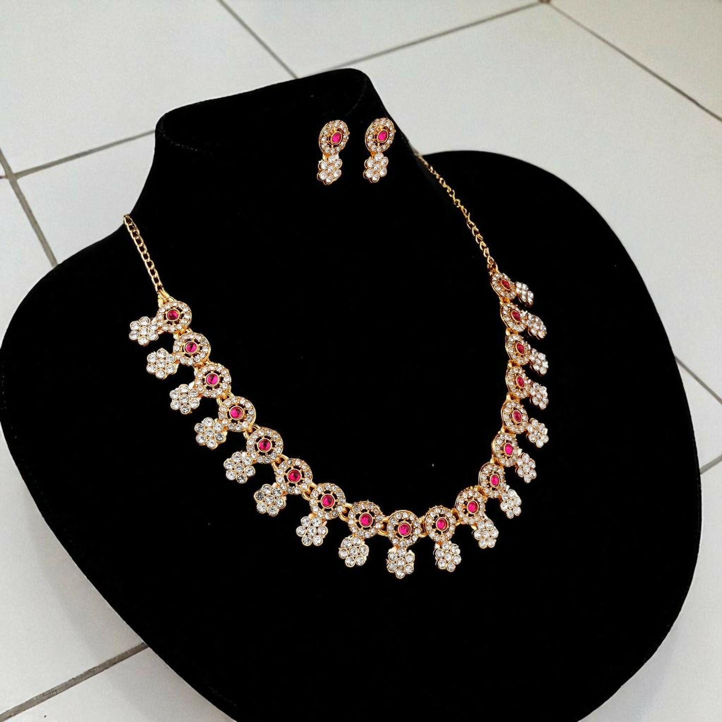 Elegant Floral Necklace & Earrings Set with Stone Accents