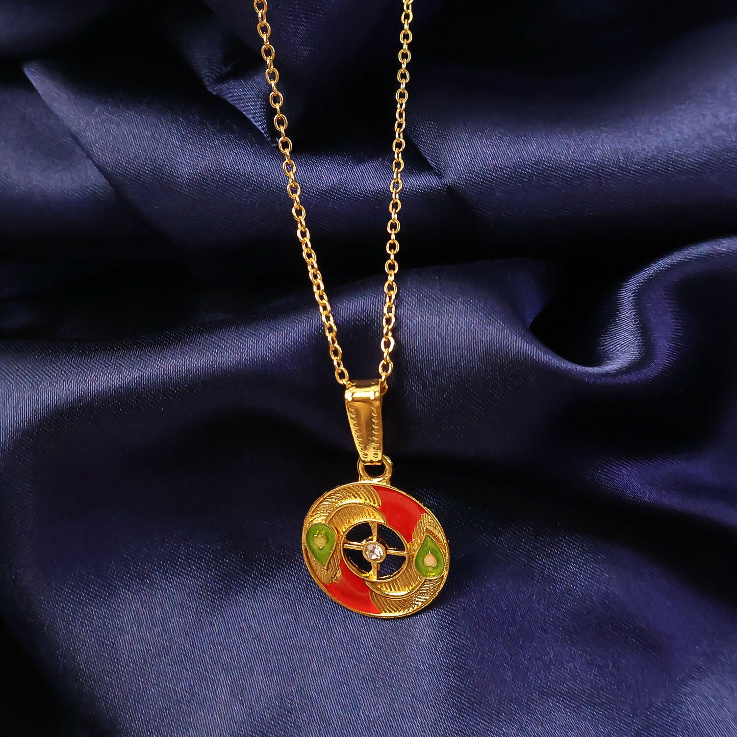 Elegant Circular Motif Pendant Necklace with Chain for Women