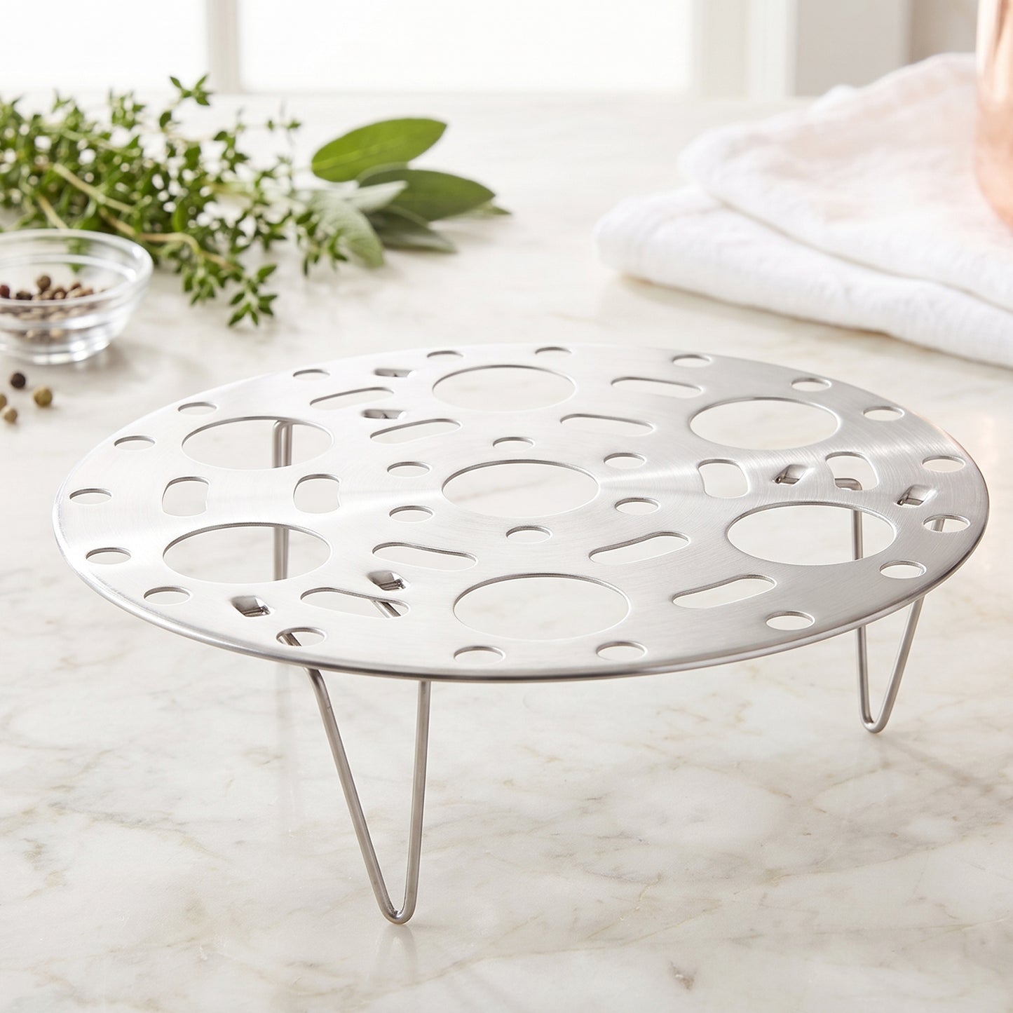 Stainless Steel Round Egg Steamer Rack Folding Trivet Stand for Pot (1 Pc)