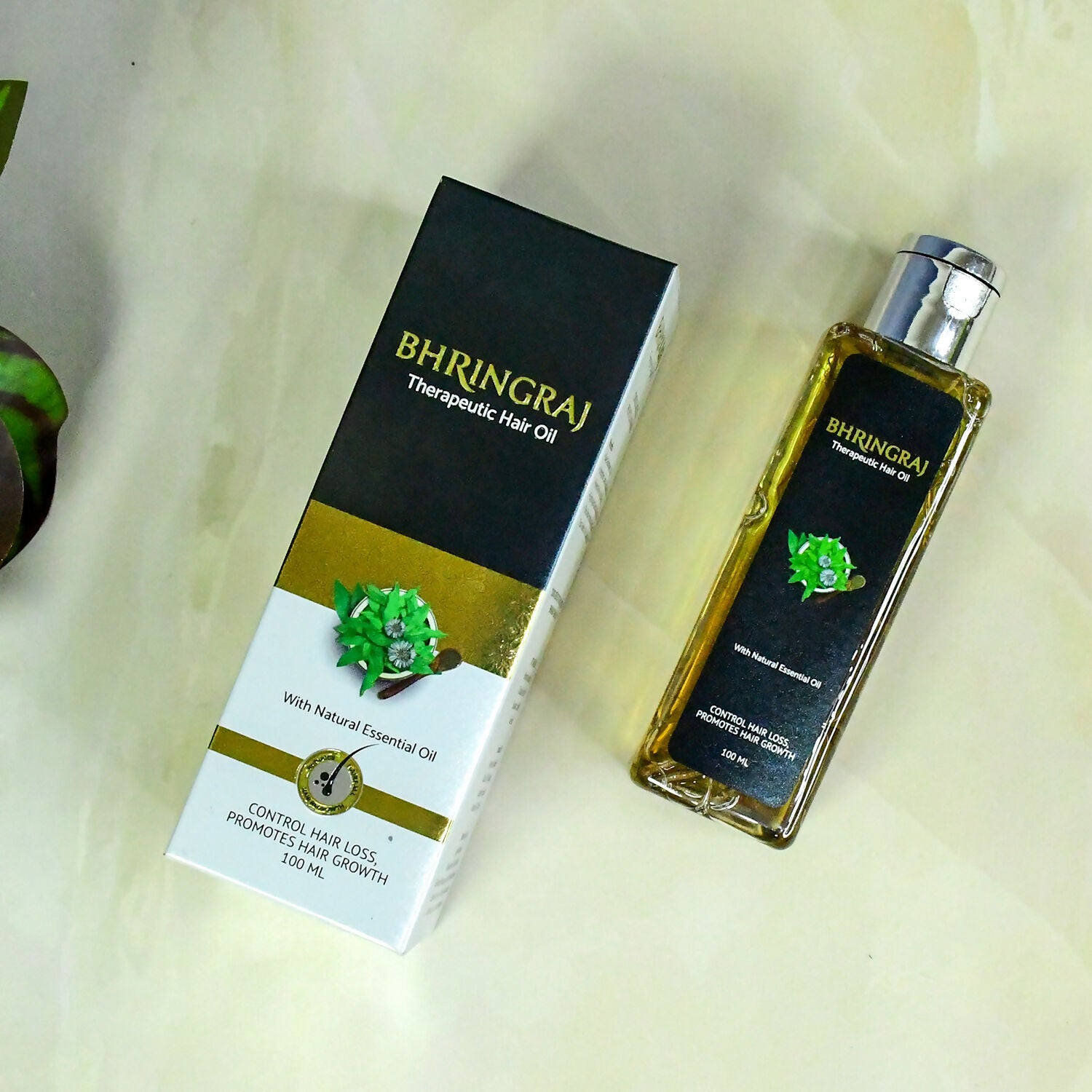 Bhringraj-Therapeutic-Hair-Oil-03