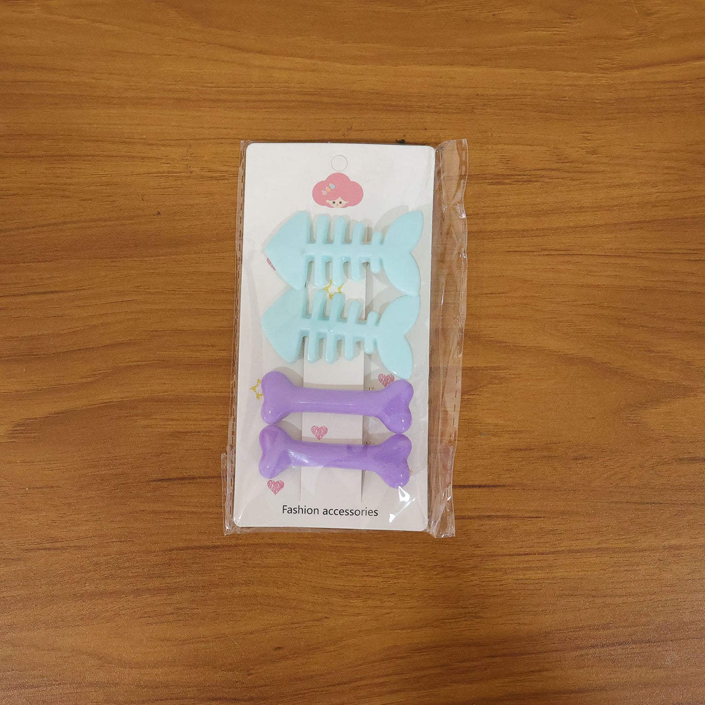 Decorative fishbone hair accessory