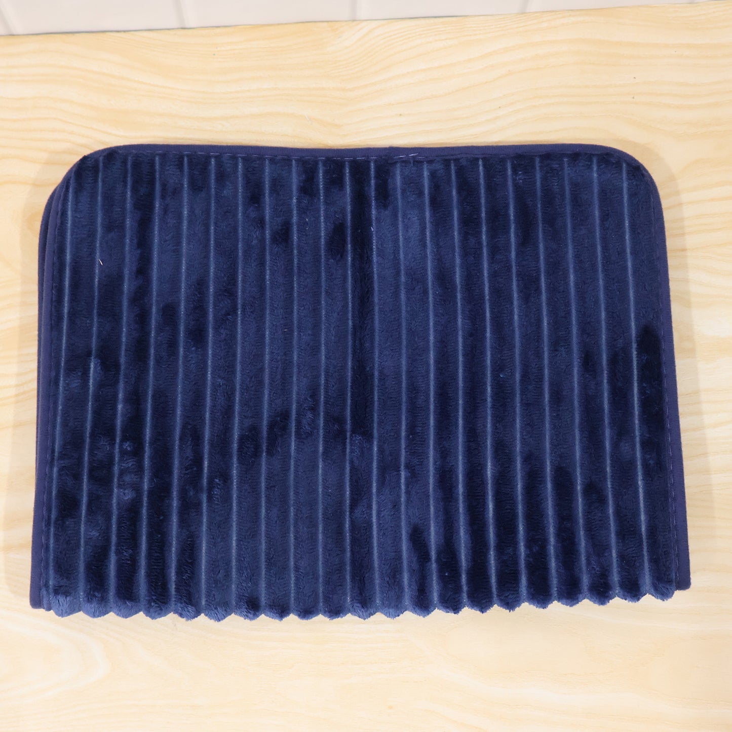 Anti Slip Soft Carpet Mat 60 x 39 Cm Memory Foam Bath Mat Absorbent (1 Pc)