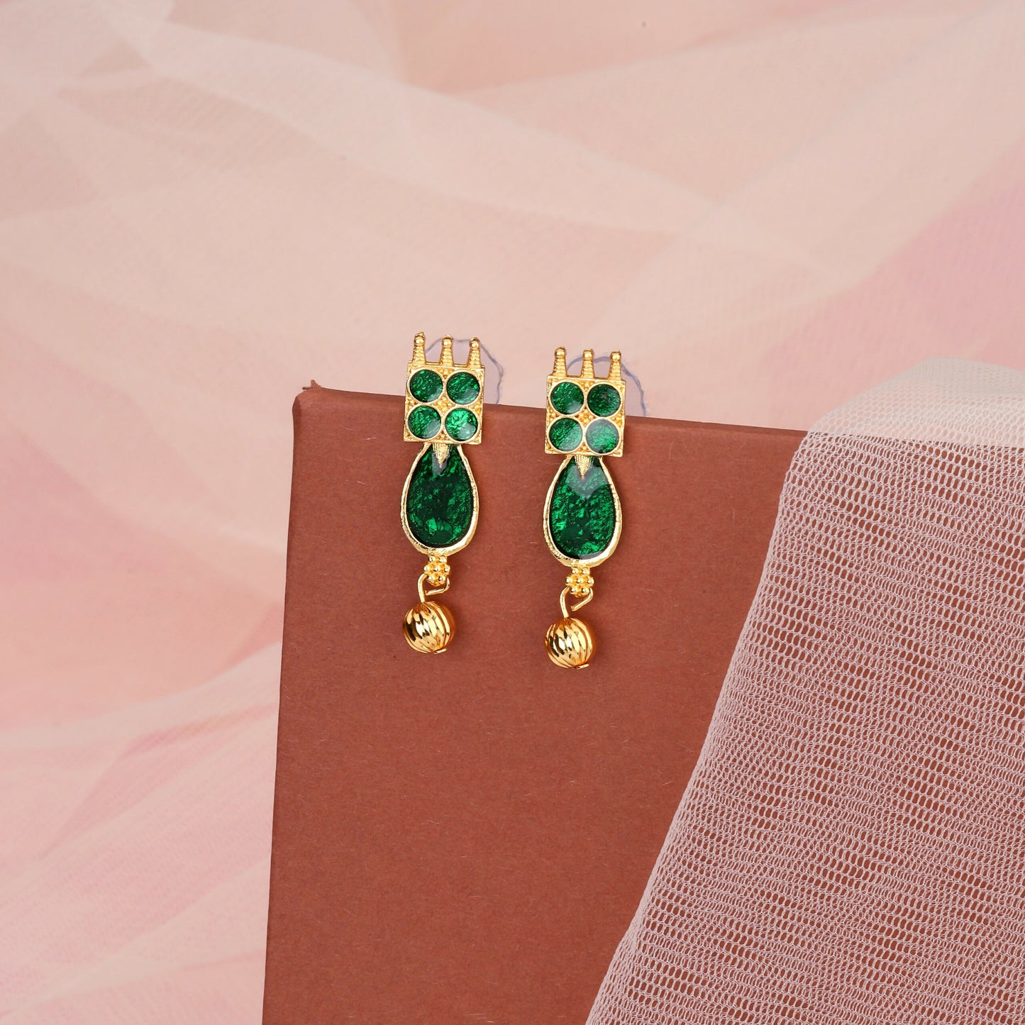 Rose Gold-Tone Bright Green Enamel Leaf Choker with Pearl Drops (Style A)