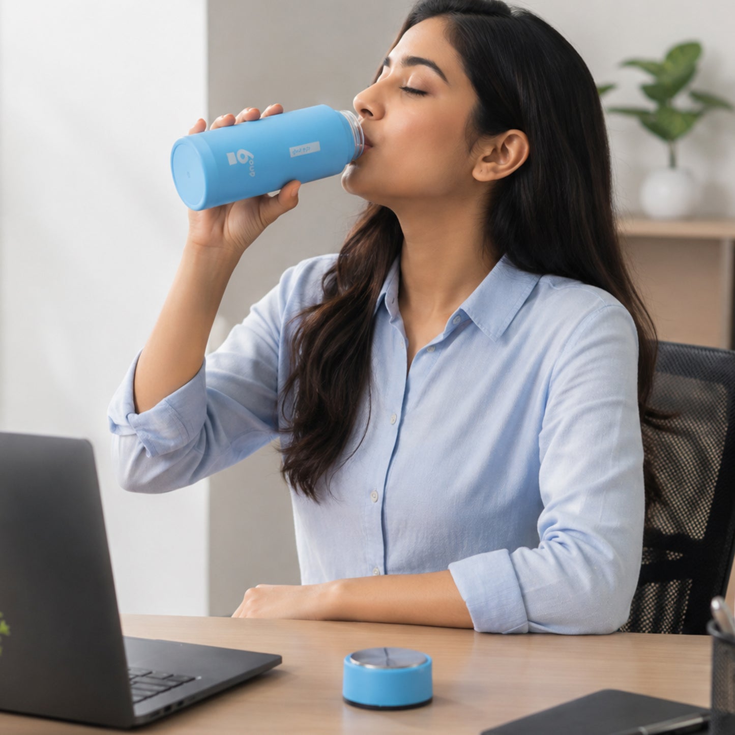 Premium glass water bottle for office