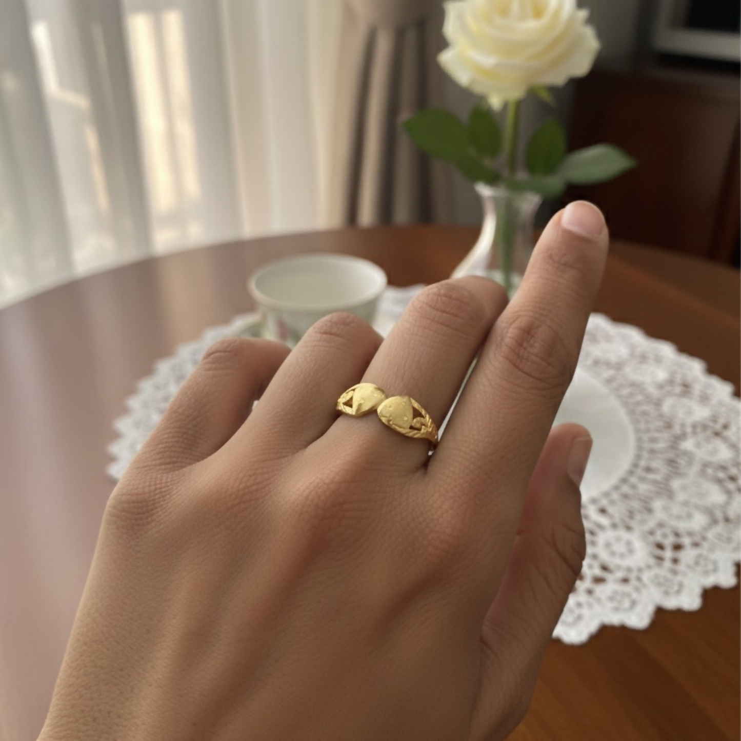 Classic Gold-Tone Leaf Motif Designer Ring – Pack of 6 (Mix Collection)