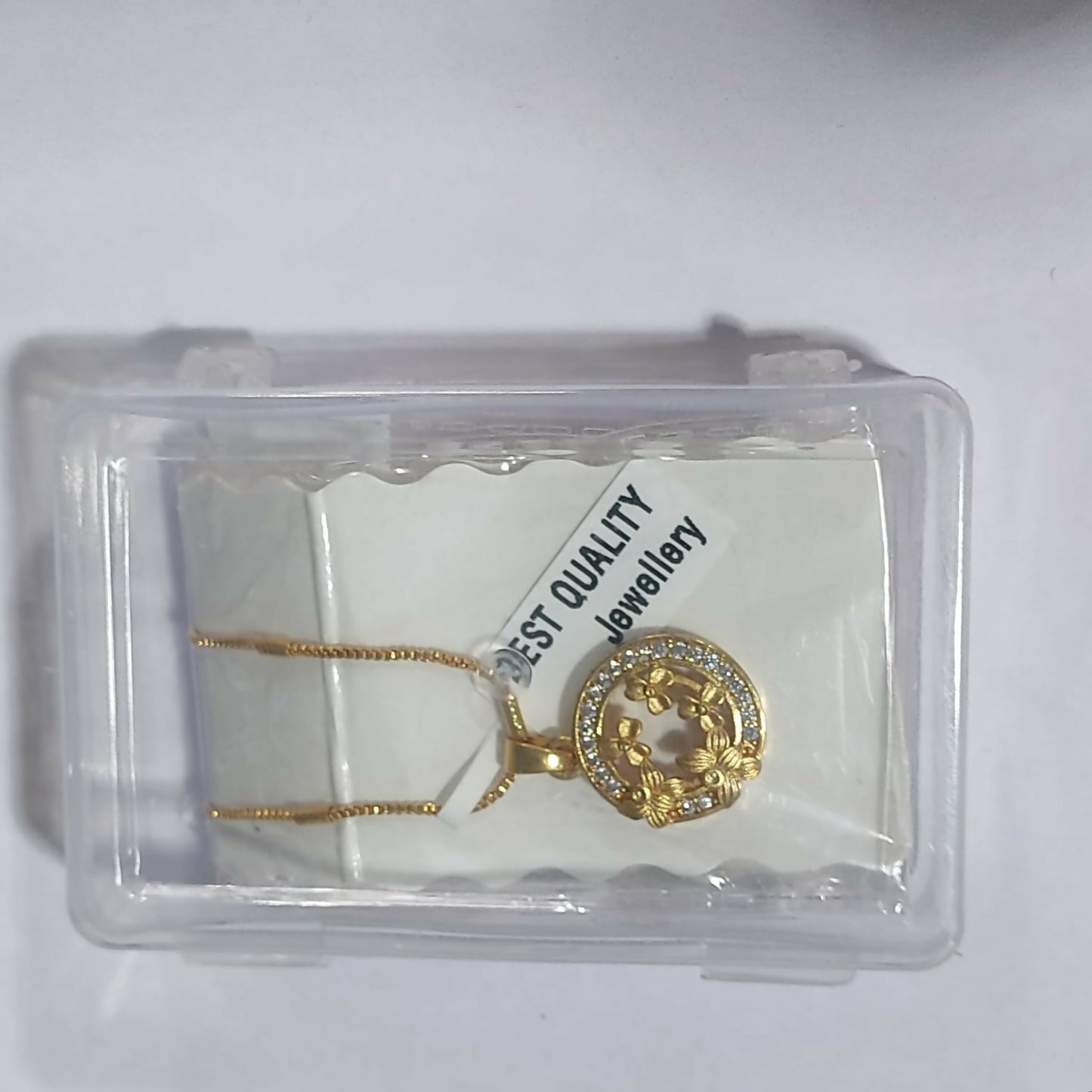 Gold-Plated AD Floral Circle Pendant Necklace For women and girls