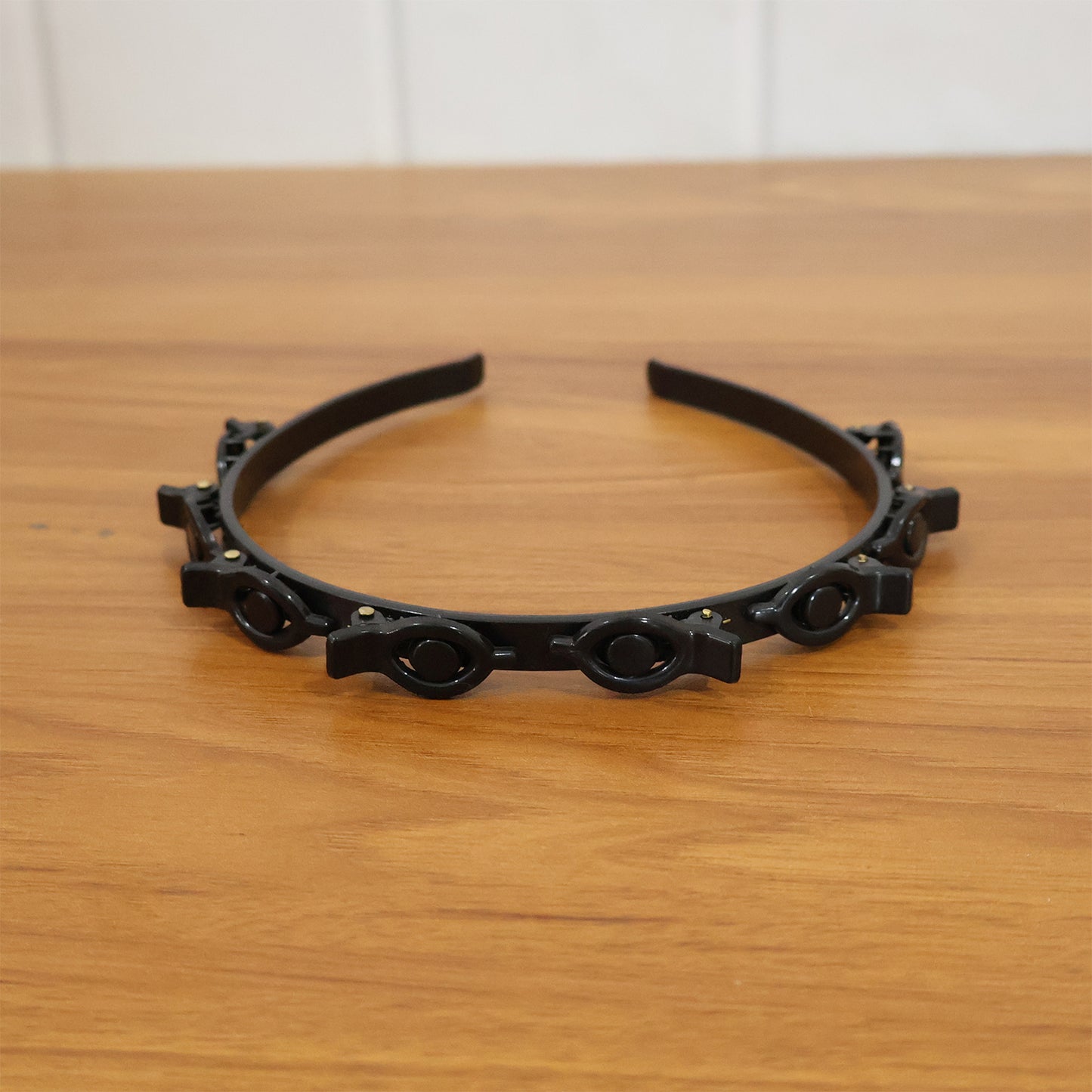 Adjustable Clip-On Hair Styling Headband (1 Pc)