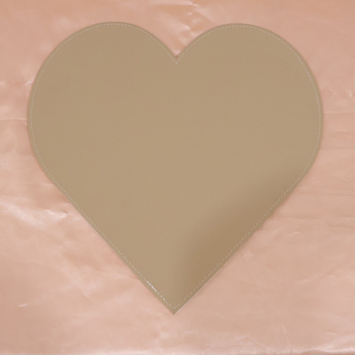 Heart Shape Board for Art – Crafting and Painting Blank Surface for DIY Projects (1 Pc)