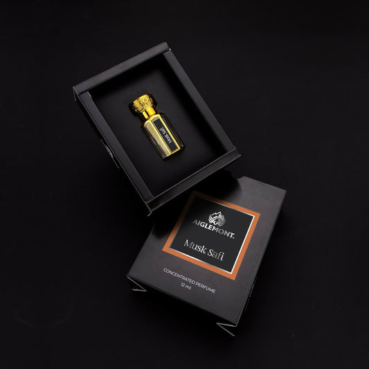 Musk-Safi-Extra-Premium-Non-Alcoholic-Roll-on-Attar-Itra-Ittra-Black-Background-Image