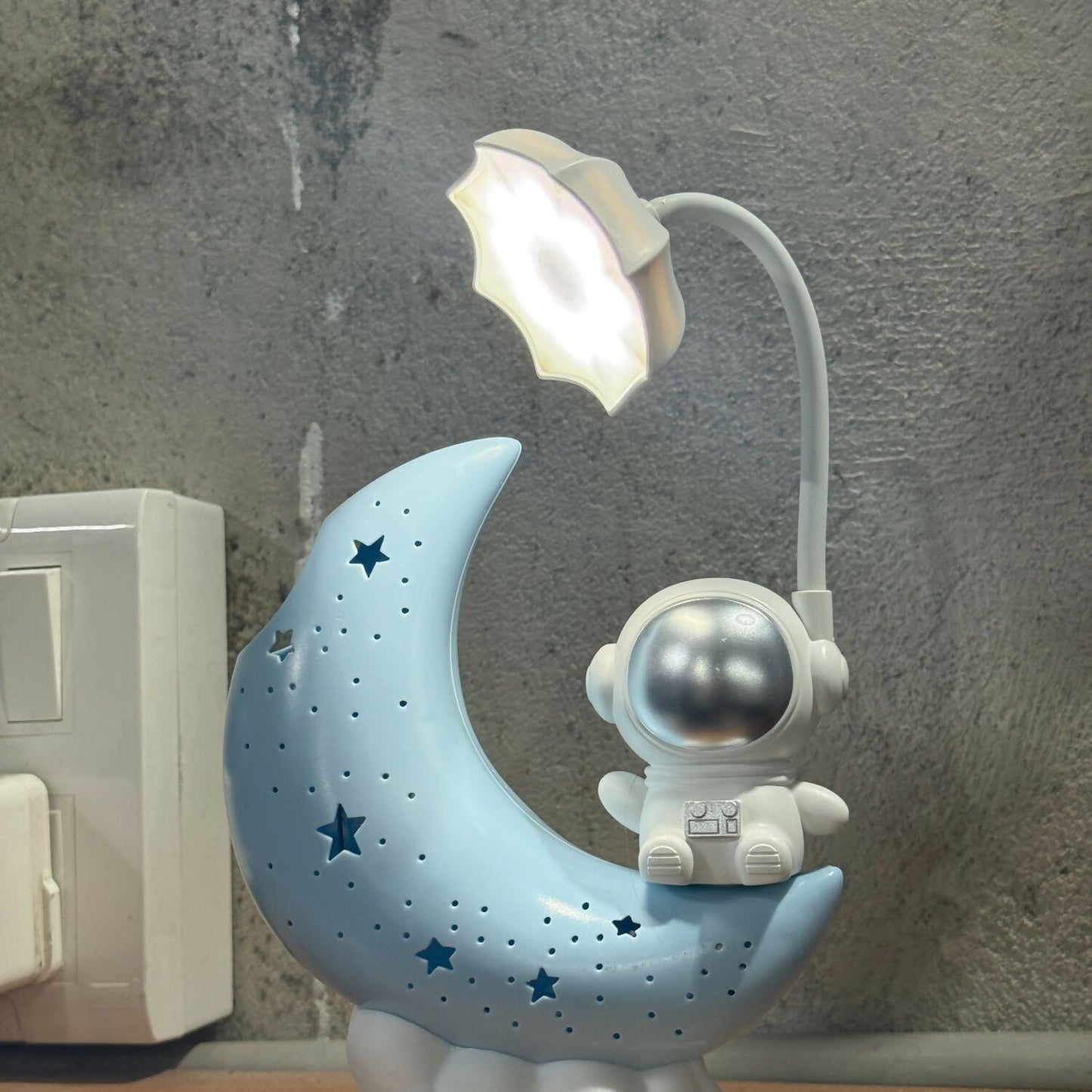 Astronaut Moon LED Night Lamp with Warm Light for Kids Bedroom & Desk (BLUE)