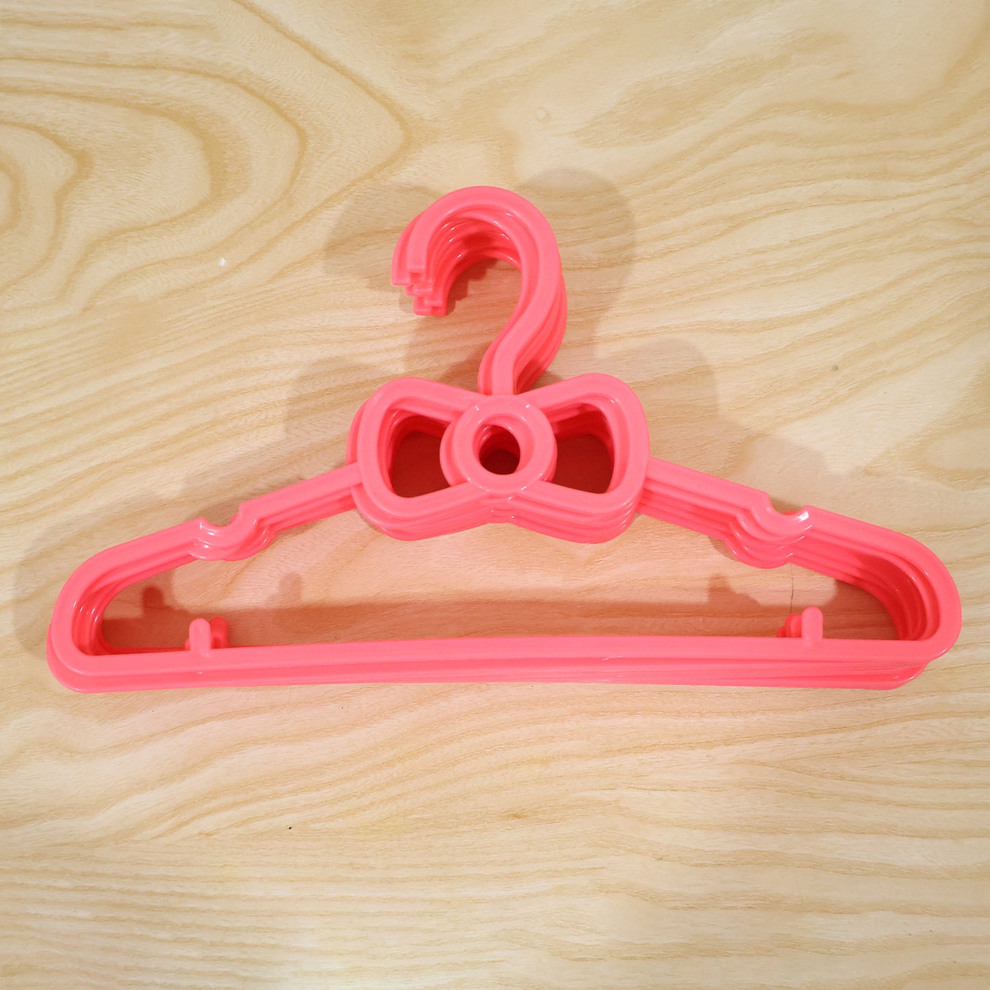 Kids Plastic Clothes Hangers Set, Cute Baby Wardrobe Hangers (10 Pcs Set)