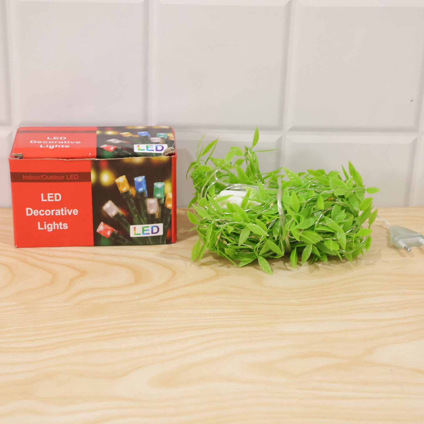 LED Leaf String Light – 3 Meter Decorative Green Vine Lighting