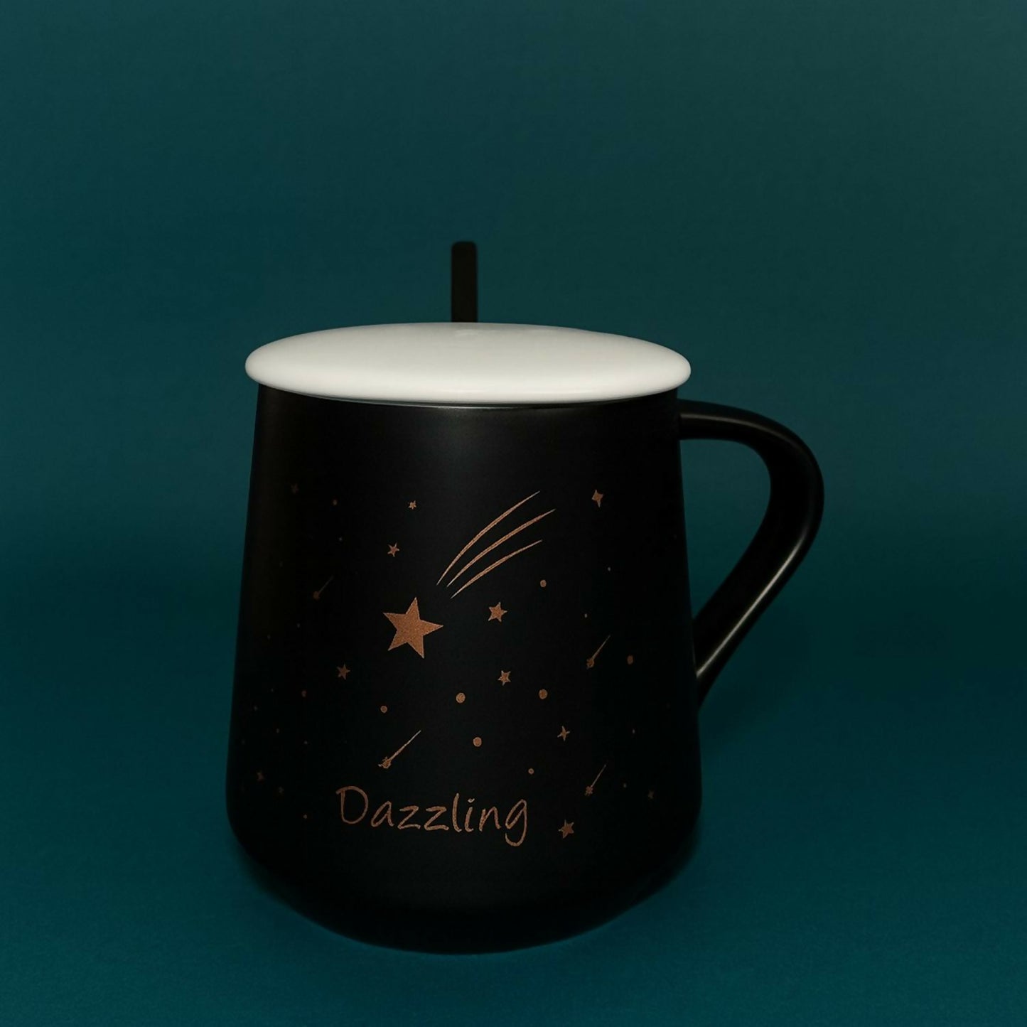 Premium Galaxy Theme Ceramic Coffee Mug With Lid & Spoon | Heat-Resistant Matte Finish Tea Cup | Cute Astronaut & Stars Design Office & Home Use Milk Mug | Leak-Resistant Lid | Pack of 1 Gift Mug for Men Women Kids