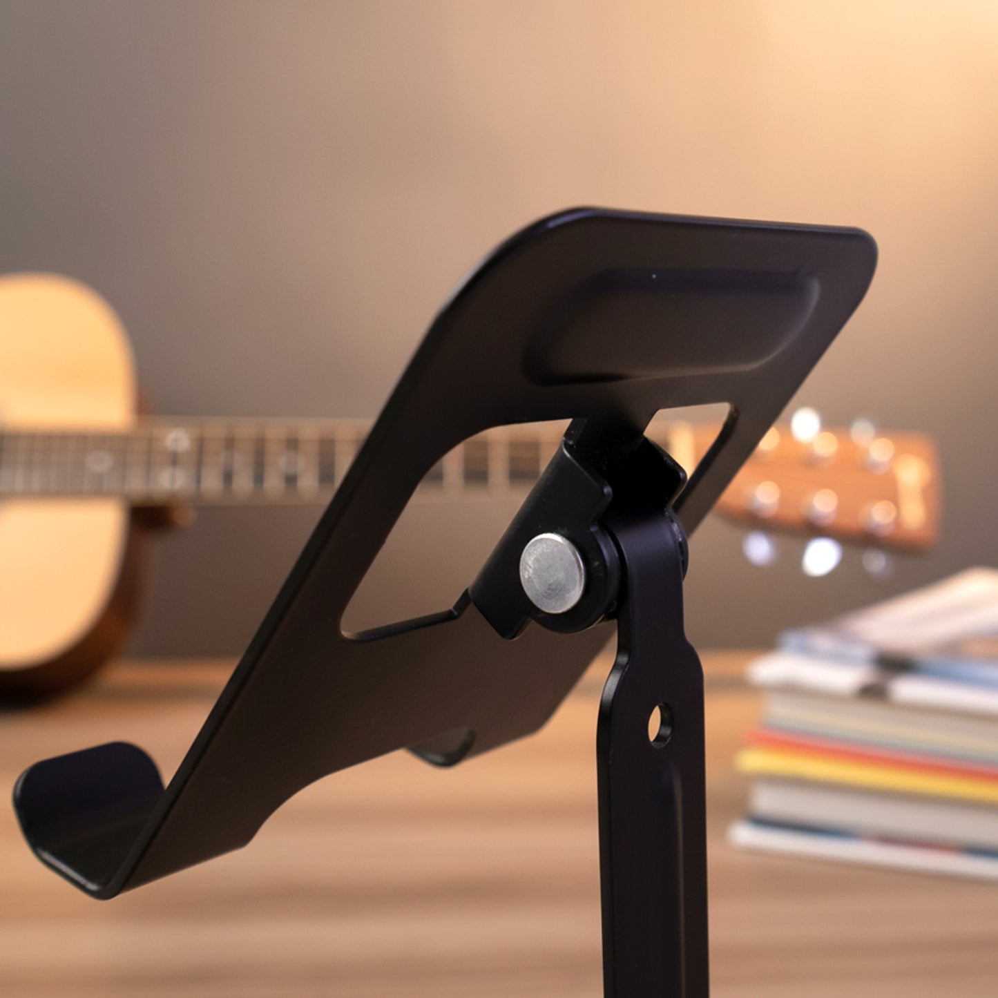 Adjustable Metal Table Top Mobile Stand (1 Pc)