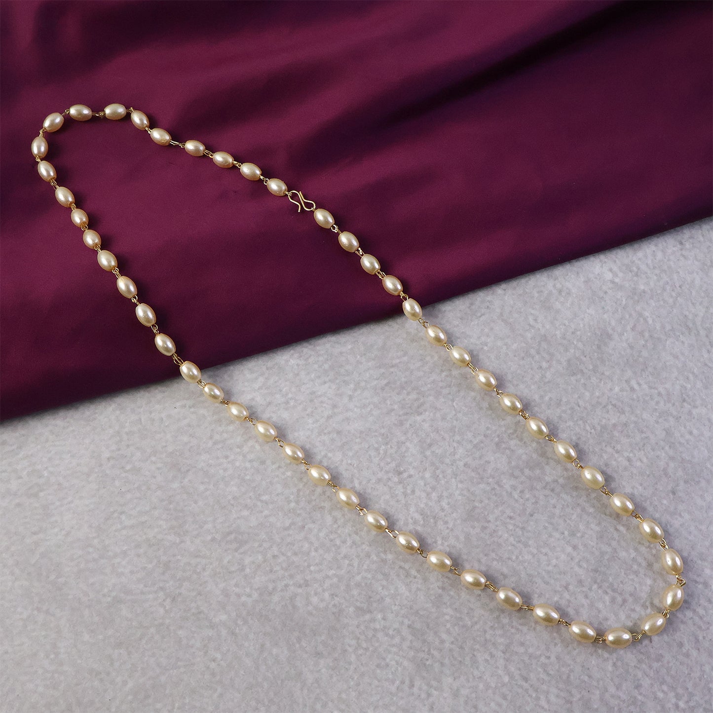 Elegant Pearl Beaded Necklace with Golden Chain Accents (1 Pc)