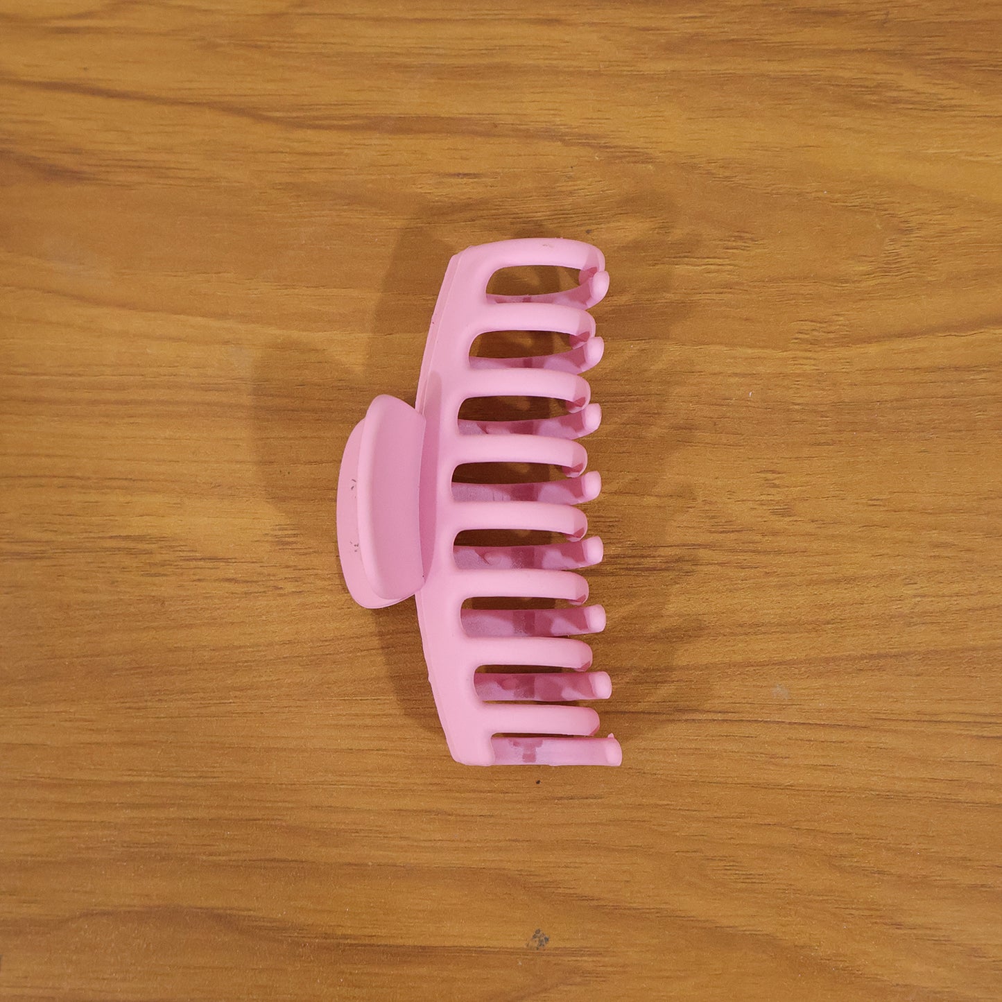 Elegant Strong Grip Hair Claw Clip for Women (1 Pc)