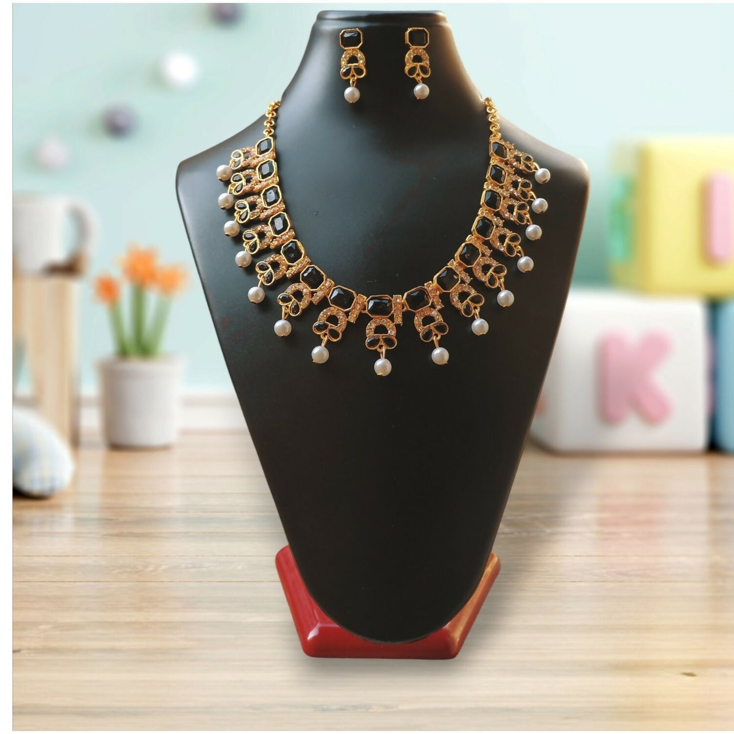 Elegant Floral Necklace & Earrings Set with Stone Accents