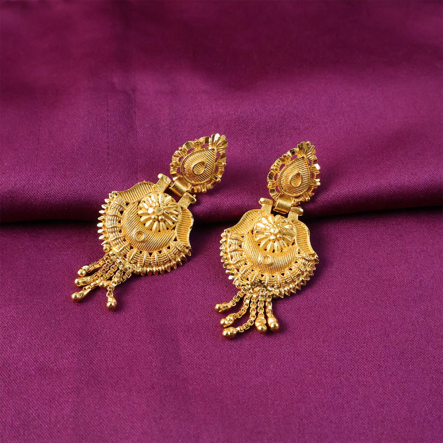 Handcrafted South Indian Heritage Gold Earrings with Intricate Leaf Motif and Classic Jhumka Dangles