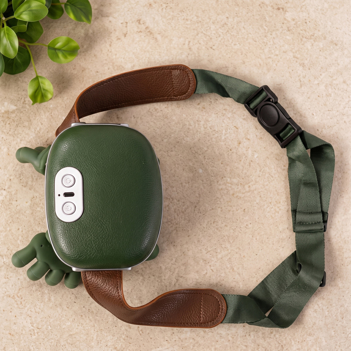 Features of long rechargeable kneading neck.