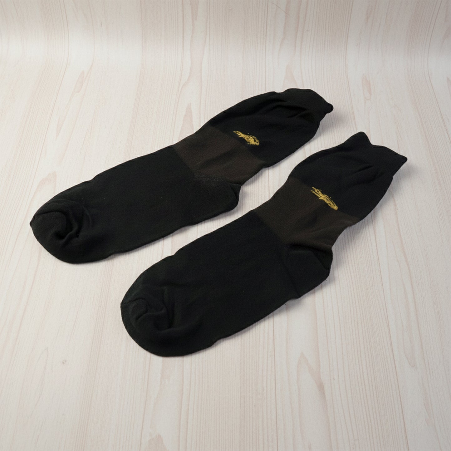 Premium Soft Light Socks (1 Pair / Medium)