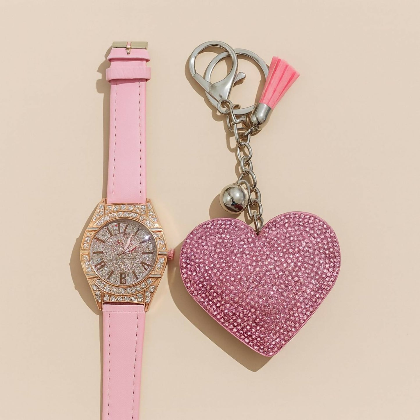 Stylish Leather Strap Analog Watch with Sparkling Heart Keychain – Elegant Gift Set for Women & Girls, Fashion Wrist Watch Combo with Charm Accessory in Gift Box