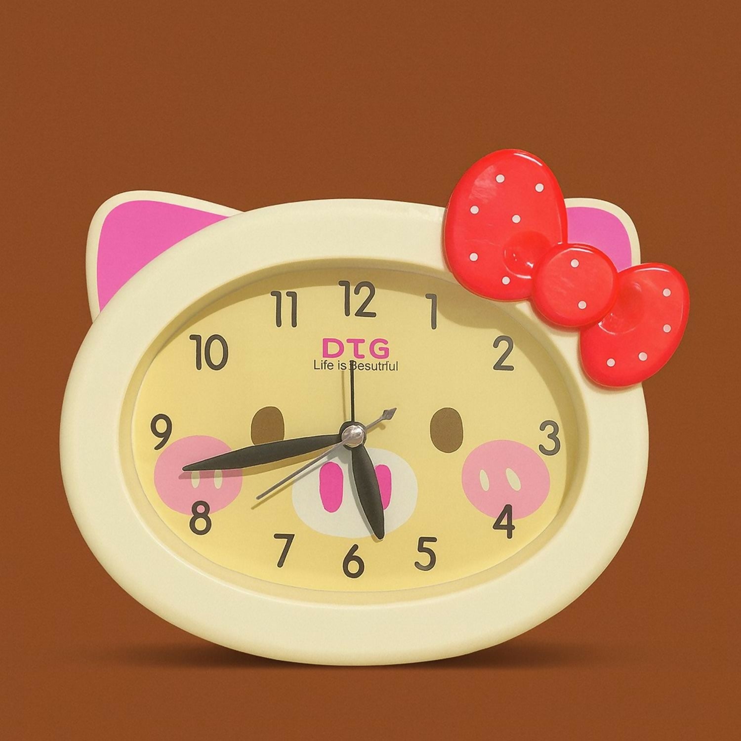 Cute Cartoon Piggy Design Table Clock for Kids – Off white Color with Red Bow | Silent Quartz Analog Desk Clock for Bedroom, Study Table, Living Room & Gift