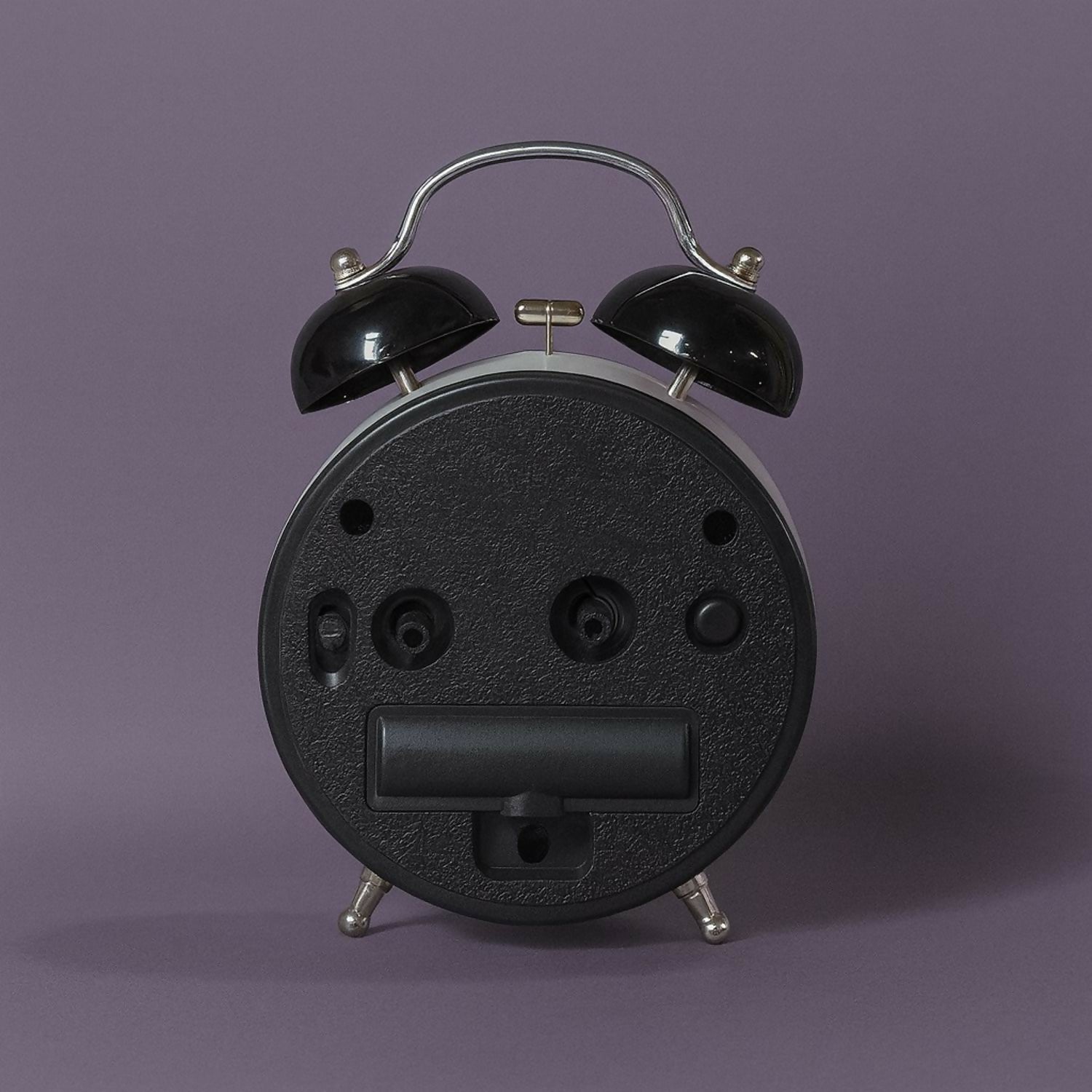 White Retro Twin Bell Alarm Clock with Black Bells, Classic Analog Quartz Table Clock, Loud Ringing Non-Ticking Silent Sweep Movement, Battery Operated Bedside Clock for Bedroom, Office & Home Décor