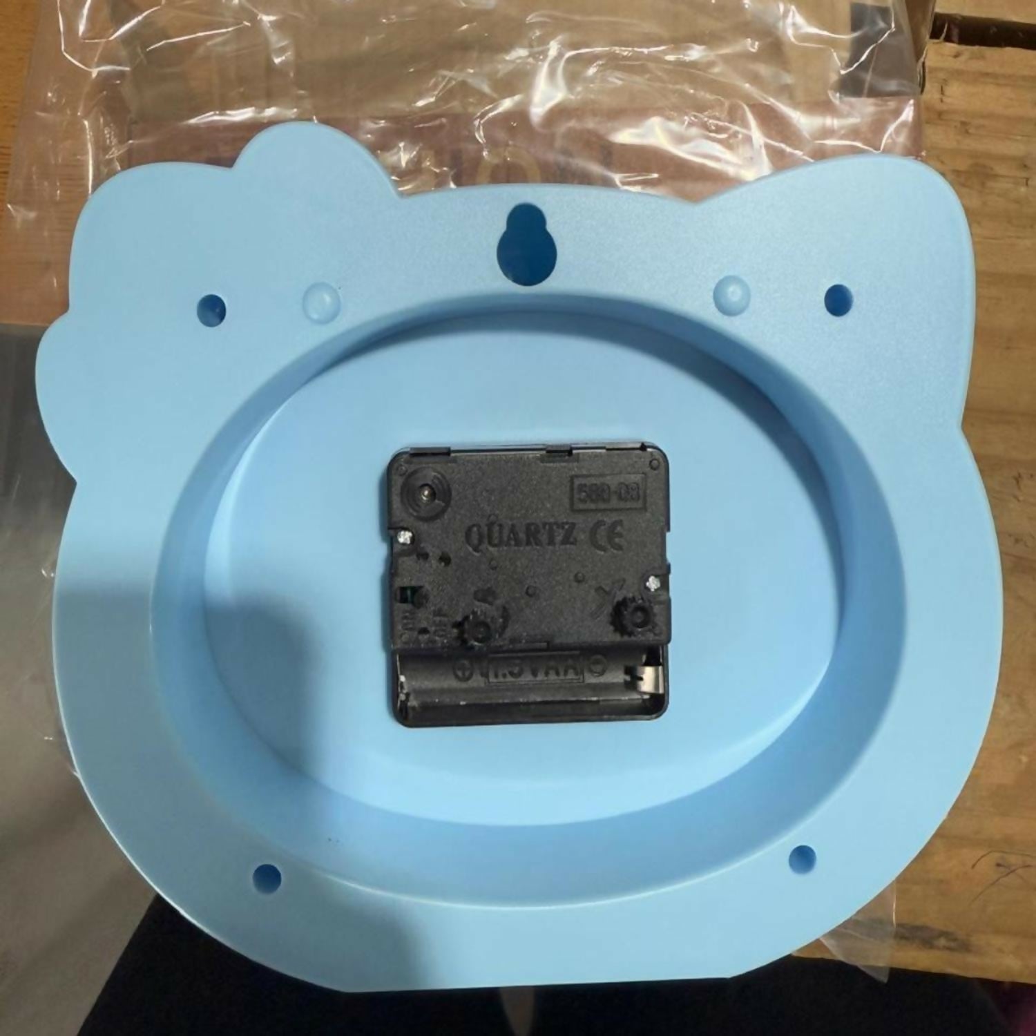 Cute Blue Cartoon Table Clock with Bow Design for Kids | Silent Non-Ticking Quartz Analog Clock for Bedroom, Study Table & Home Decor | Adorable Piggy Face Design with Easy-to-Read Numbers – Perfect for Boys & Girls