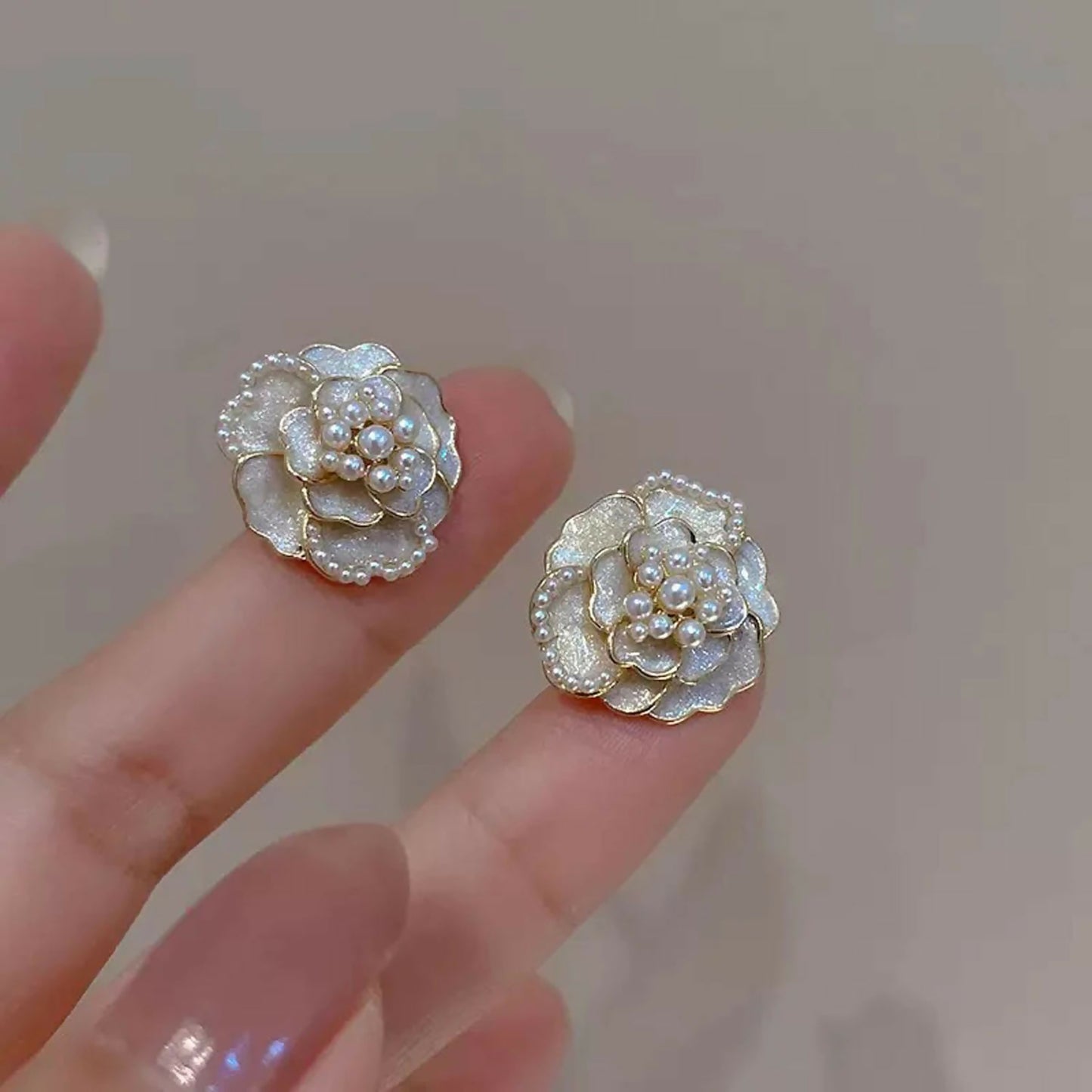 Elegant White Floral Studs with Micro-Pearl Accents – Chic Korean Style Jewelry
