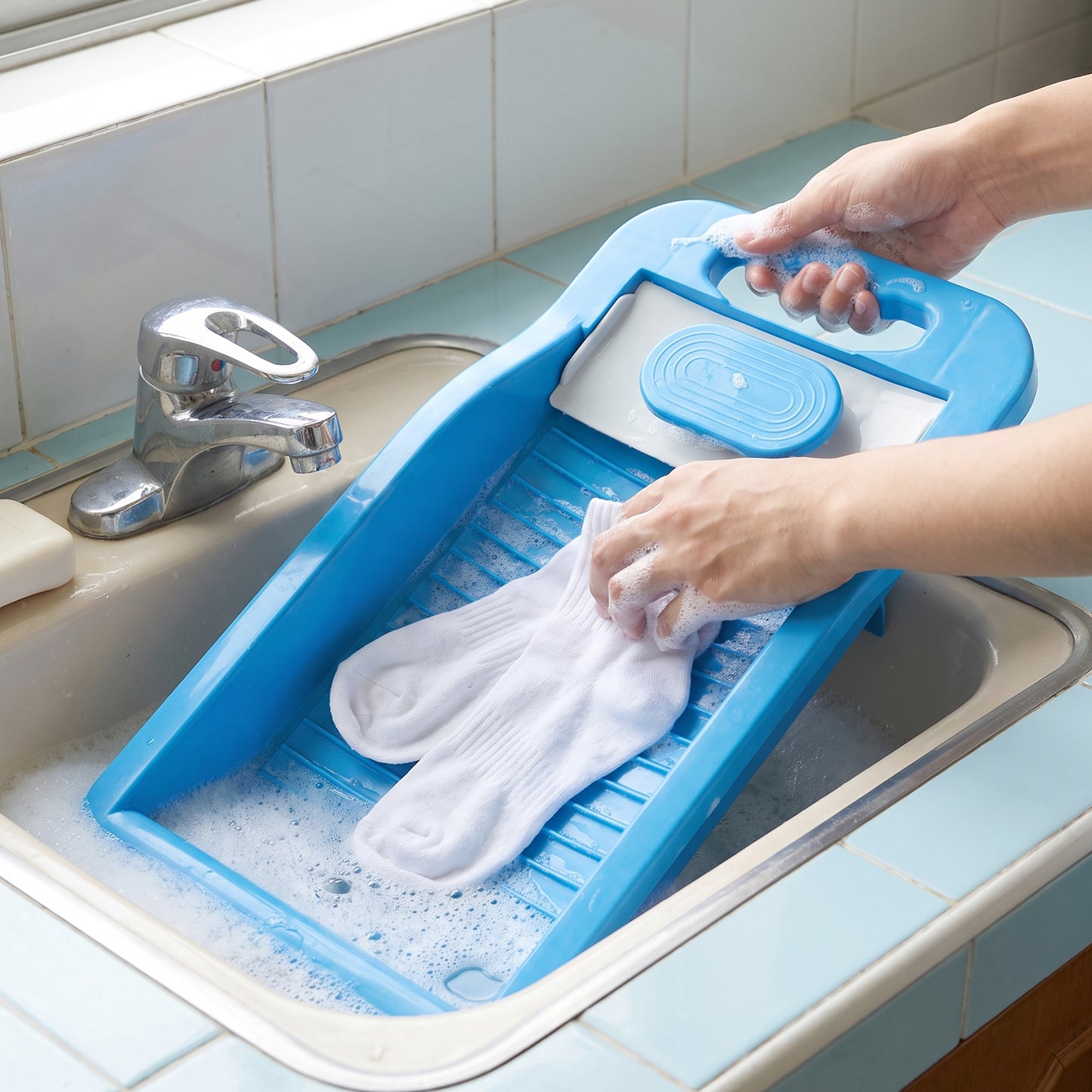 Portable Plastic Mini Washing Board with Soap Holder for Socks Laundry (1 Pc)