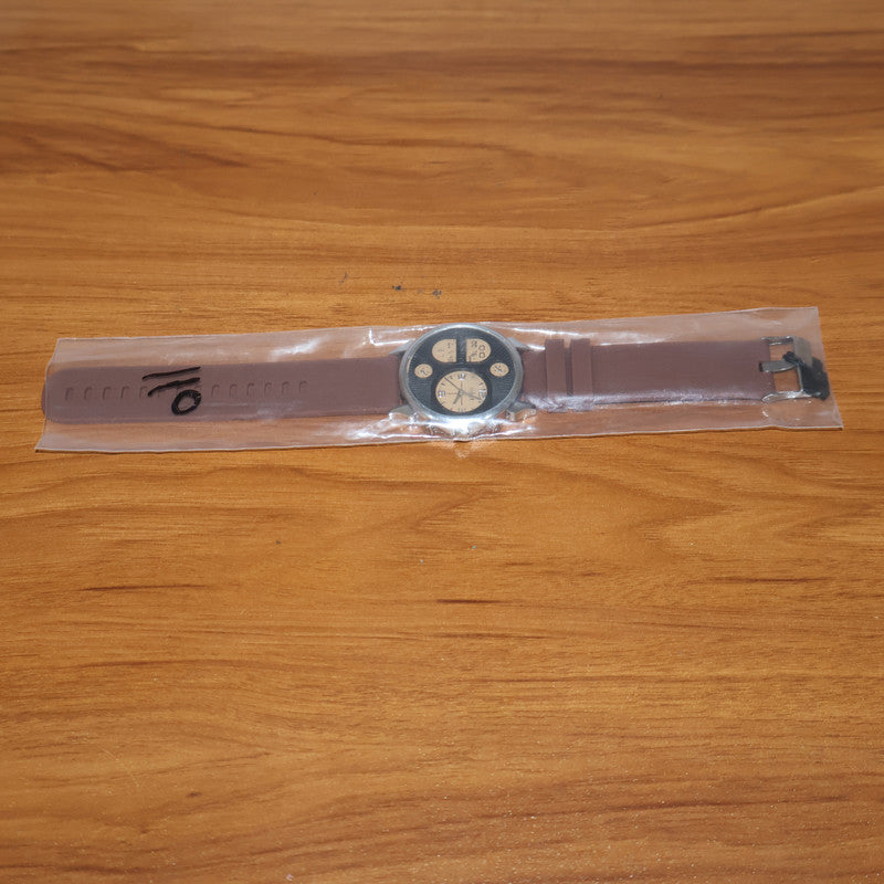 Sporty Analog Chronograph Watch with Multi-Function Dial and Silicone Strap