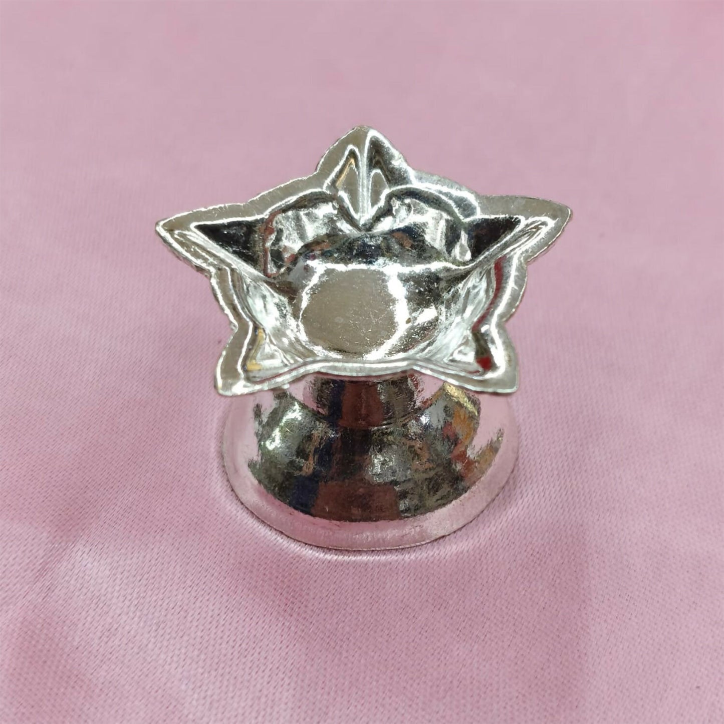 Silver Star-Shaped Oil Diya Lamp for Pooja, Festivals & Home Decoration