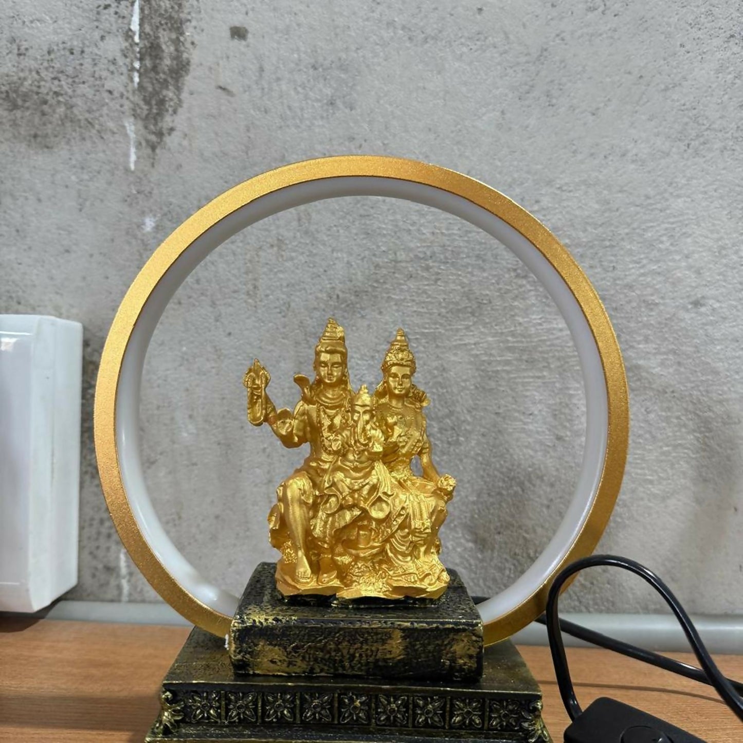 Golden Shiv Parvati Ganesh LED Table Lamp with Decorative Ring Light | Spiritual Home Decor Night Lamp | Antique Finish Religious Gift for Puja Room, Living Room, Bedroom & Office | Divine God Idol with LED Circle Light
